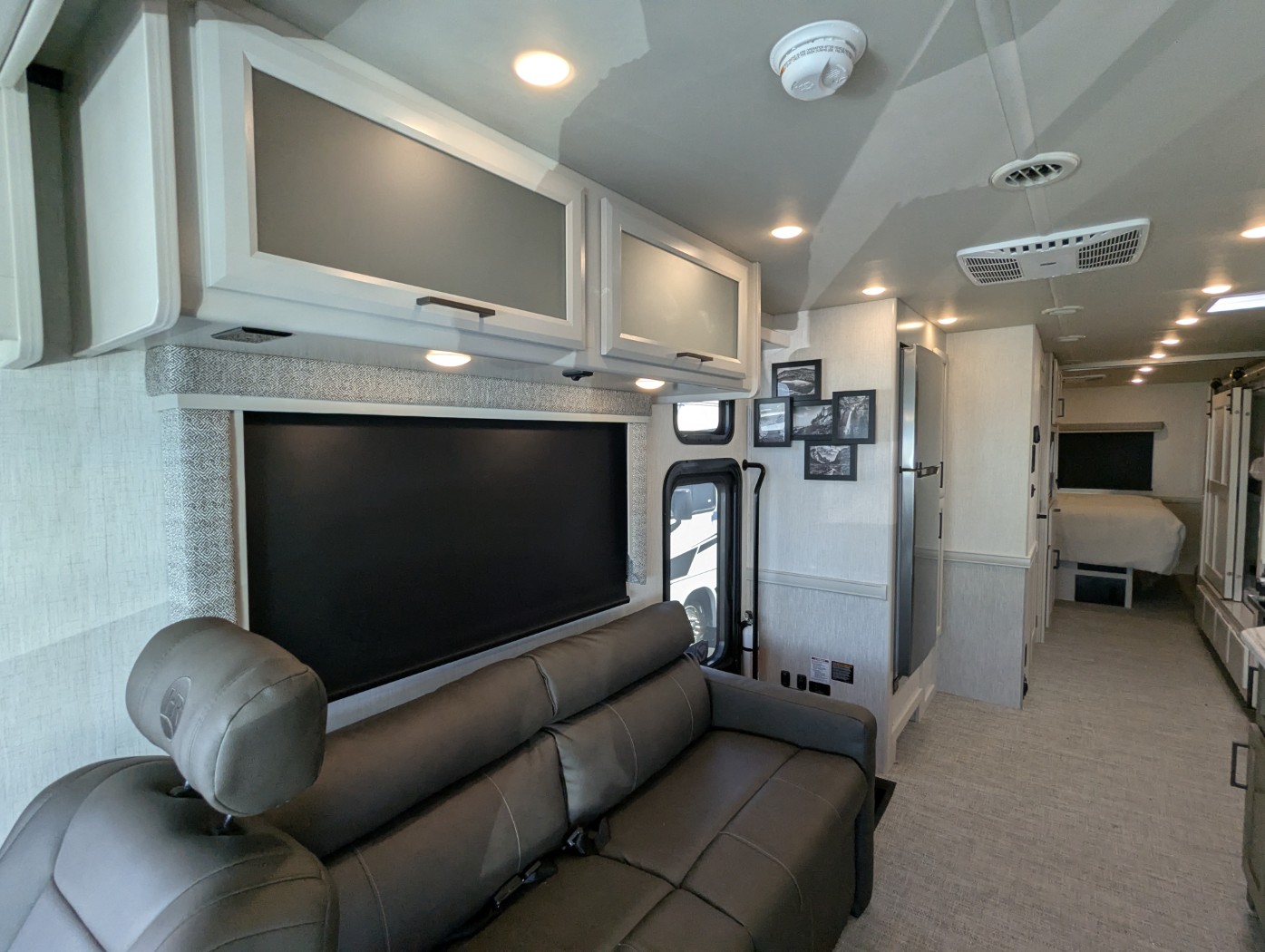 2026 Holiday Rambler Admiral 34J - Image 37
