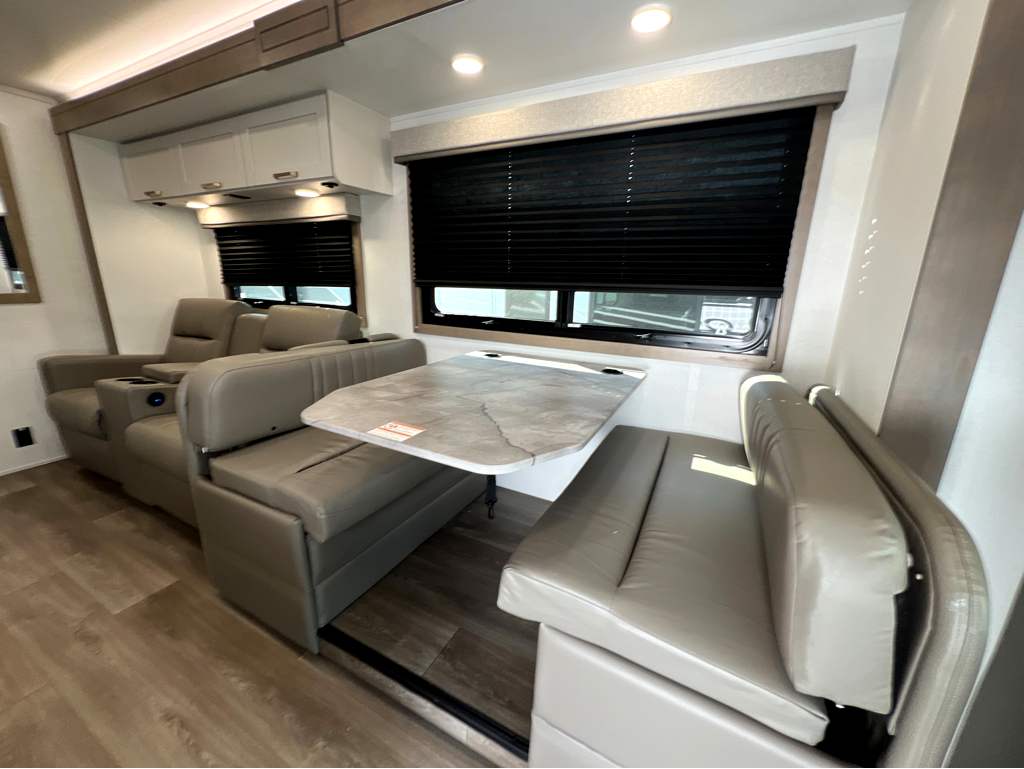2027 ENTEGRA COACH ODYSSEY 30Z - Image 8