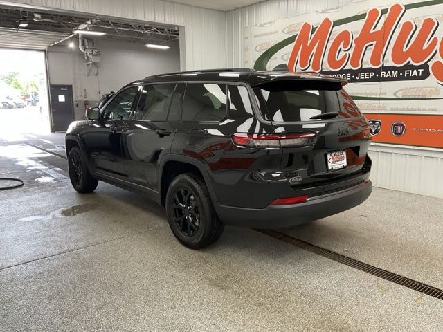 2026 Jeep Grand-Cherokee-L Laredo Altitude 4x4 - Image 7