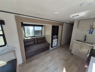 2027 JAYCO JAY FEATHER 25RLSL - Image 9