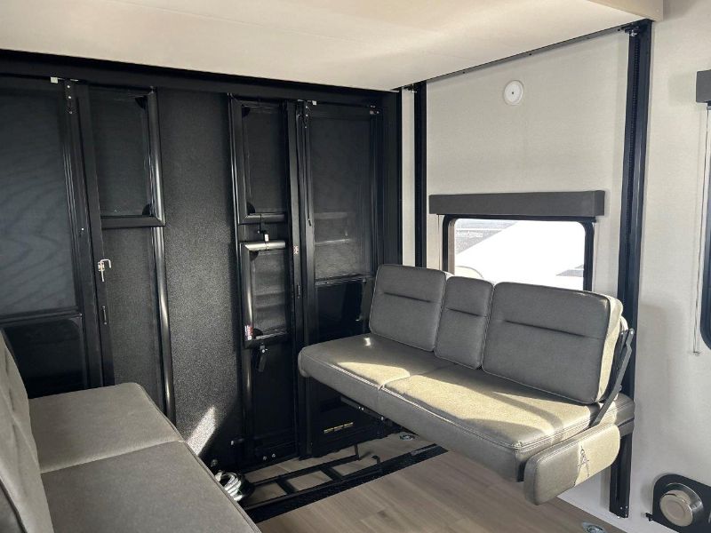 2026 Grand Design Momentum G-Class 29GS - Image 13