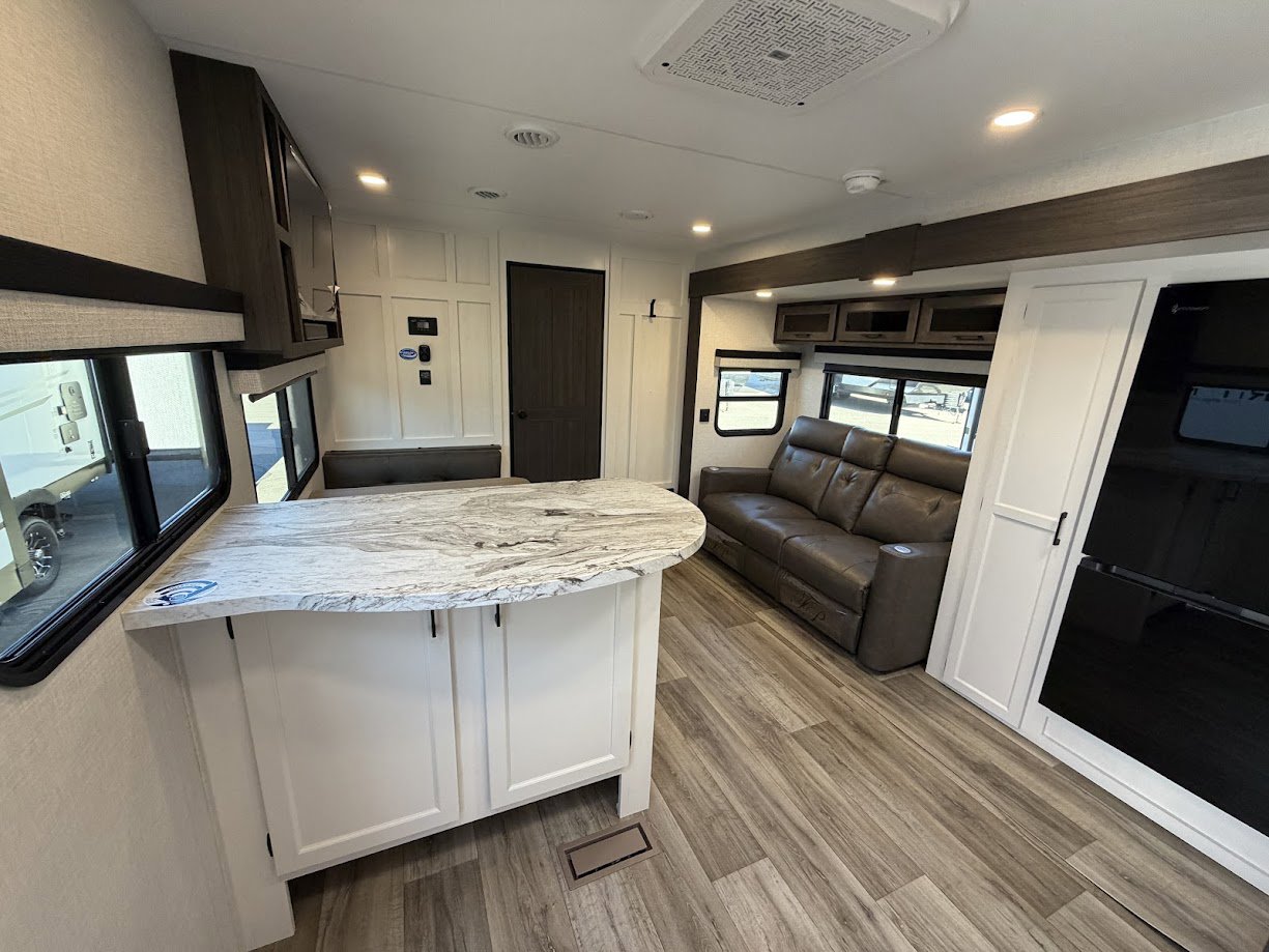 2026 VENTURE RV SPORTTREK 271VRB - Image 55