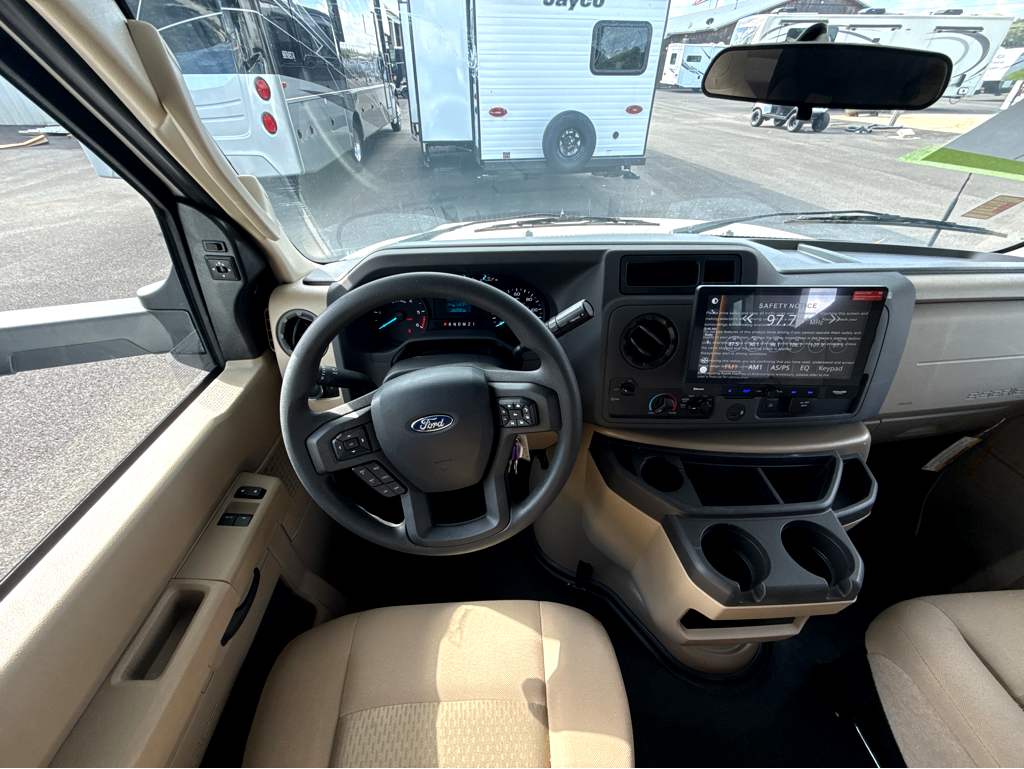 2027 THOR MOTOR COACH MAGNITUDE GA28 - Image 11