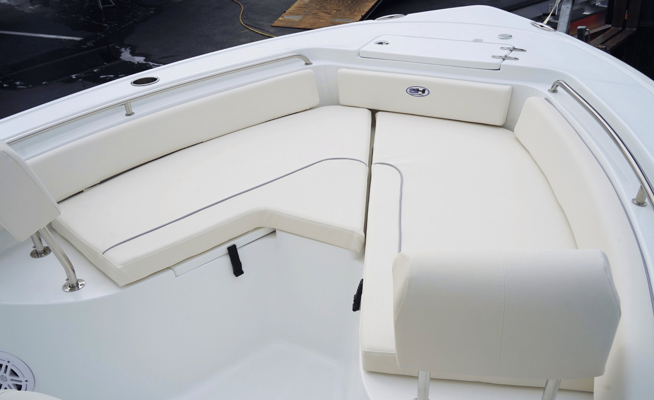 2027 SEA HUNT ULTRA 229 - Image 28