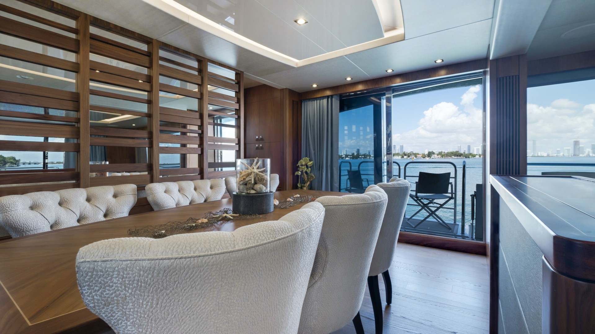 2018 Sunseeker 86 Yacht - Image 23