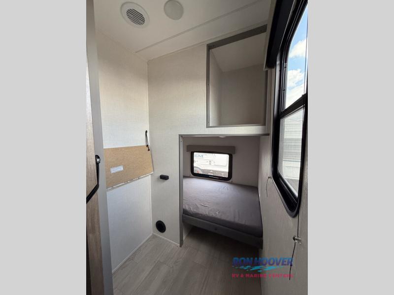 2025 COACHMEN 282DORM - Image 14