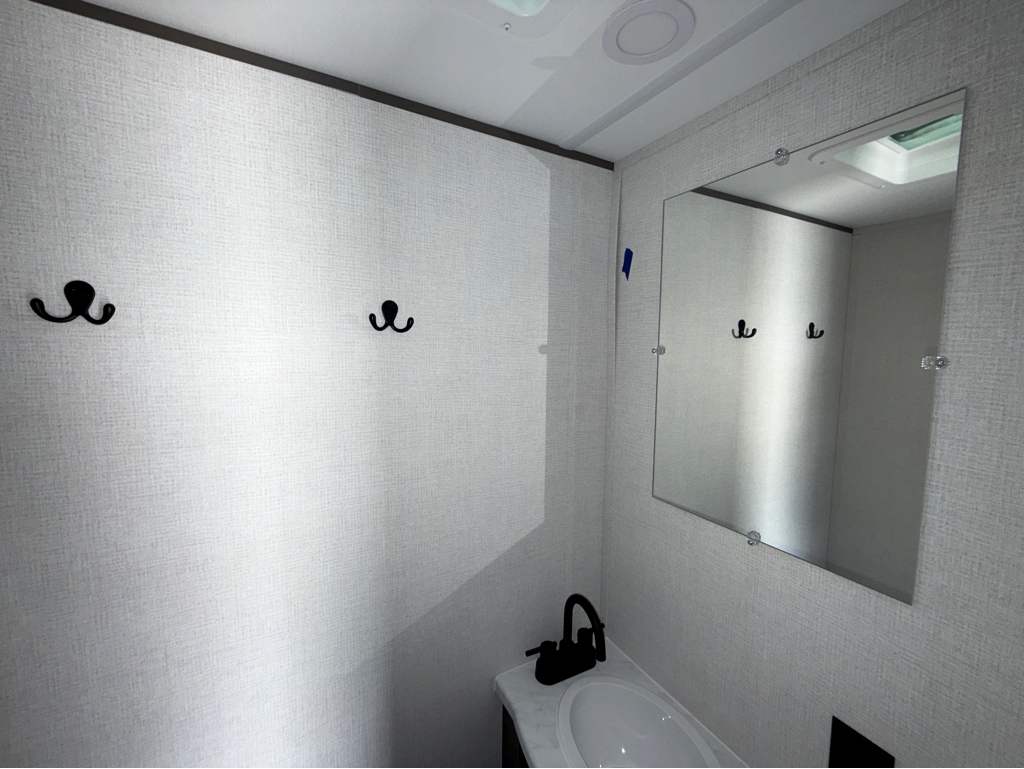 2026 GRAND DESIGN TRANSCEND 305BHT - Image 30