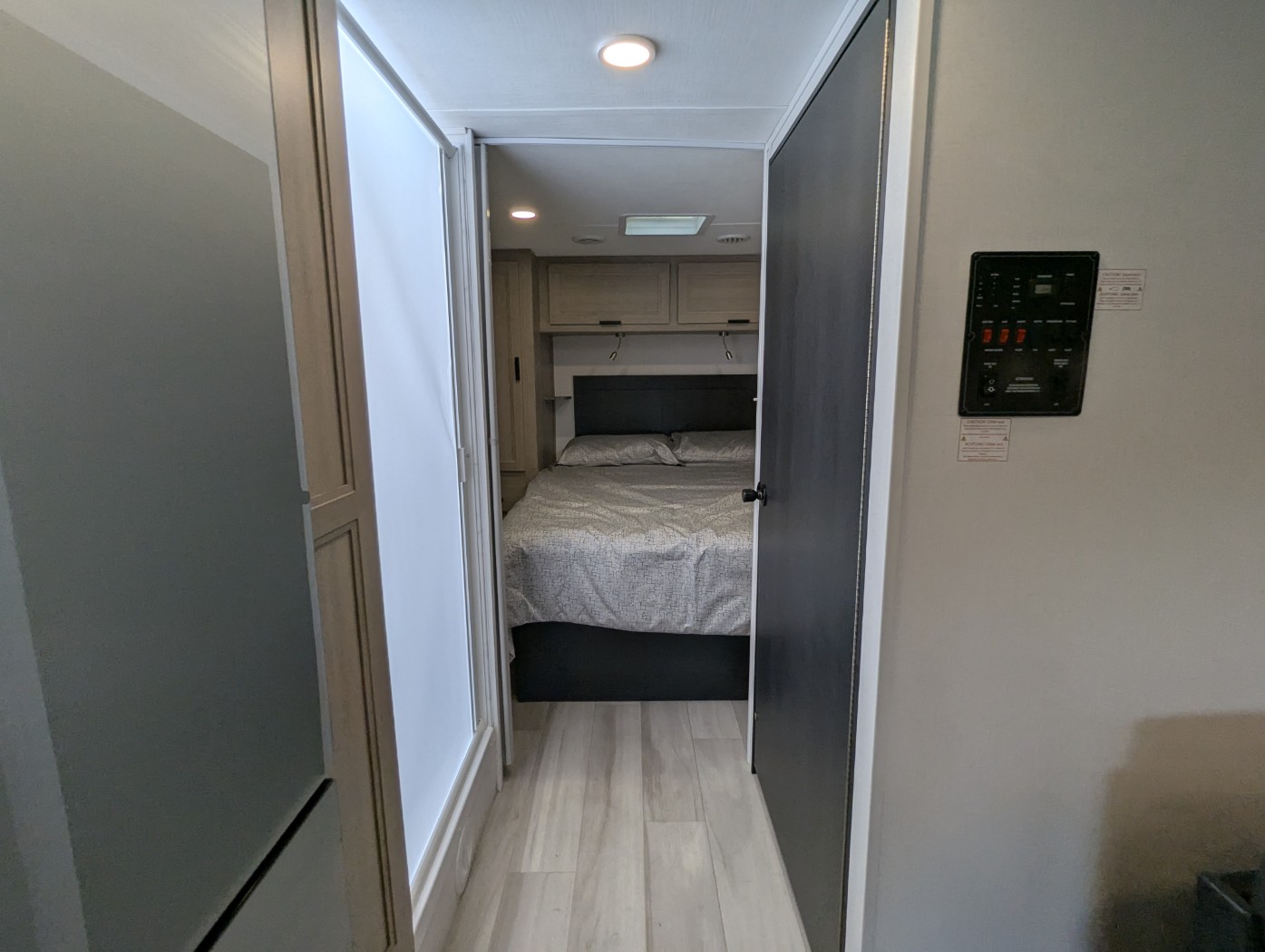 2025 Forest River Sunseeker LE 2850SLE - Image 14