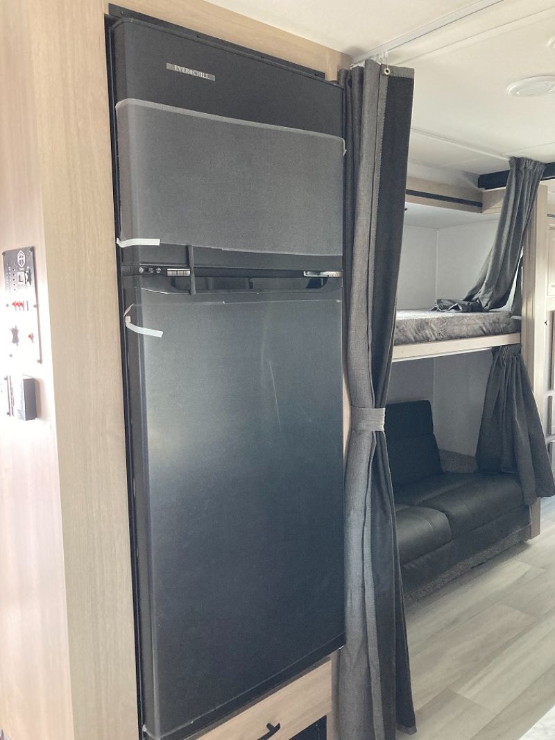 2026 Forest River Sunseeker LE 3250SLEF - Image 19