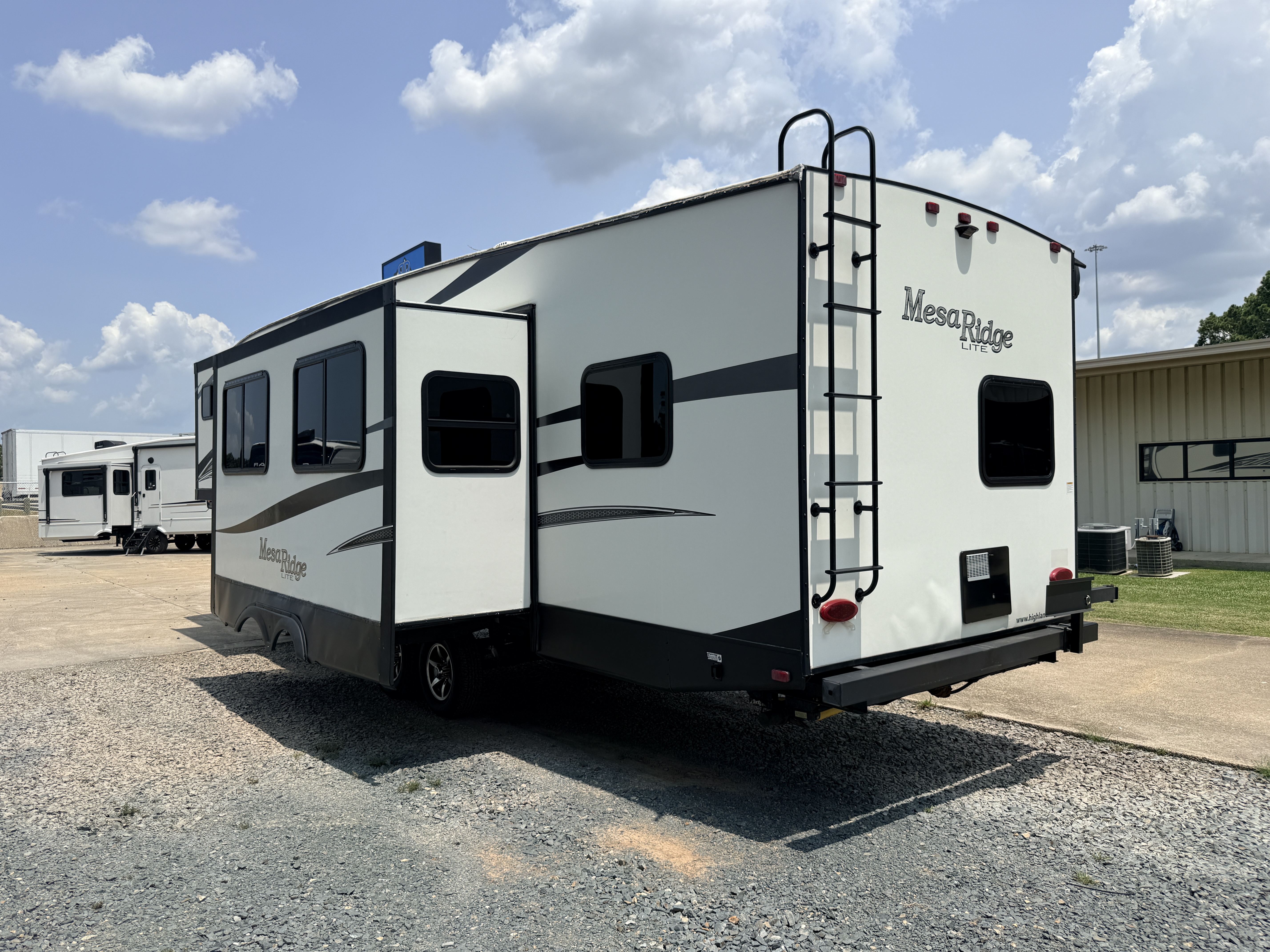 2019 Highland Ridge Mesa Ridge Lite MF2950BH - Image 6