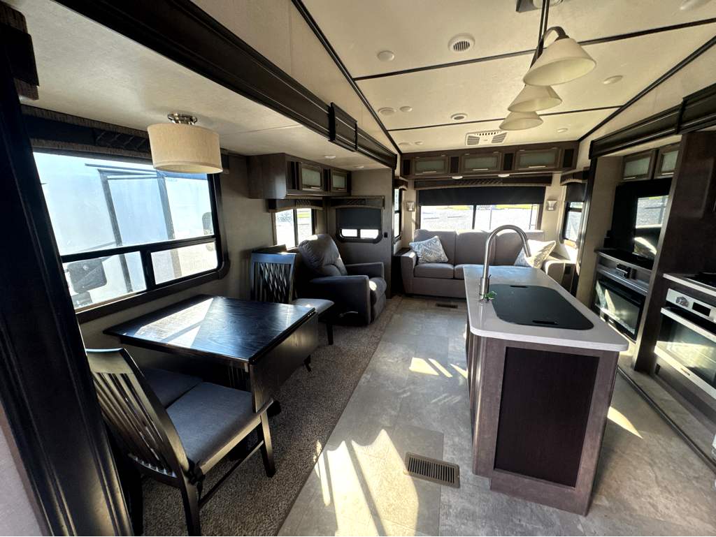 2019 CROSSROADS CRUISER 3451FB - Image 12