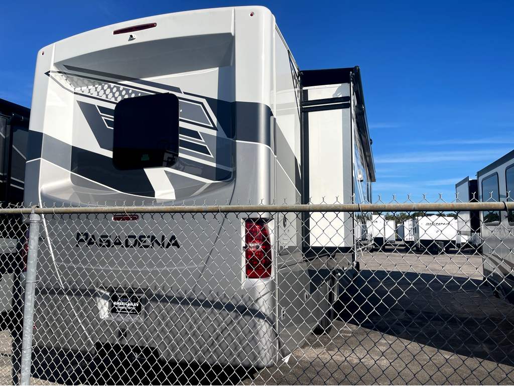 2026 THOR MOTOR COACH PASADENA 38DX - Image 6