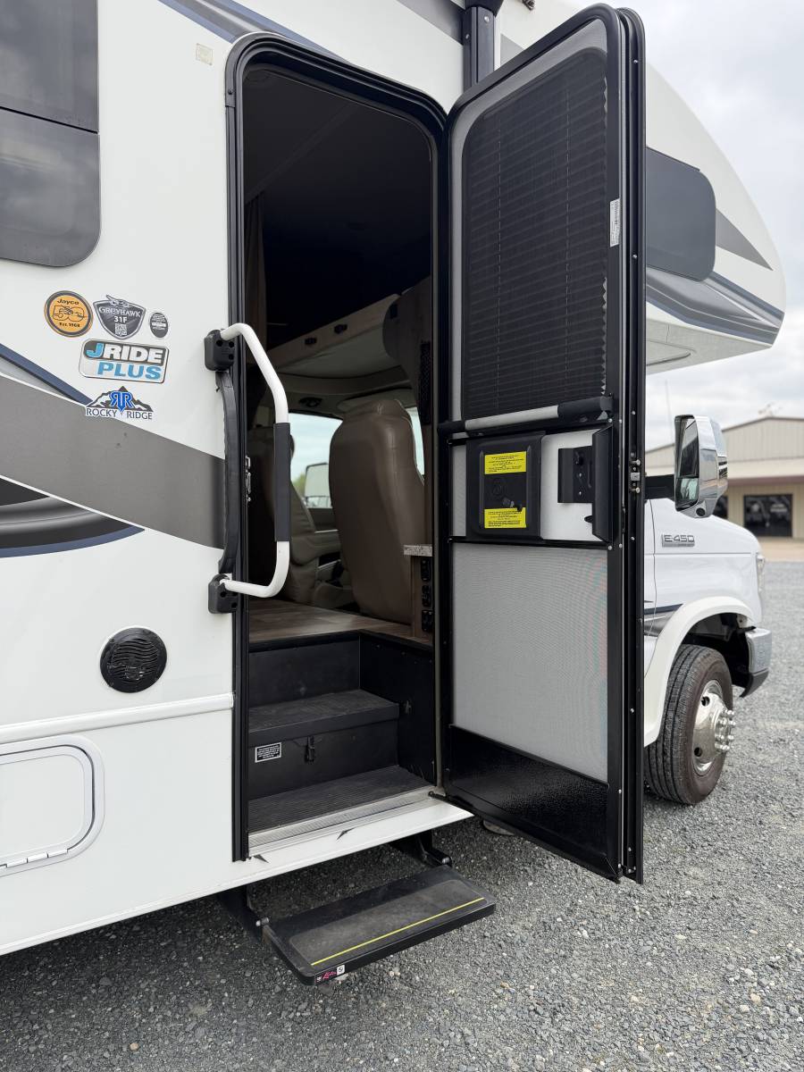 2019 Jayco Greyhawk 31F - Image 10