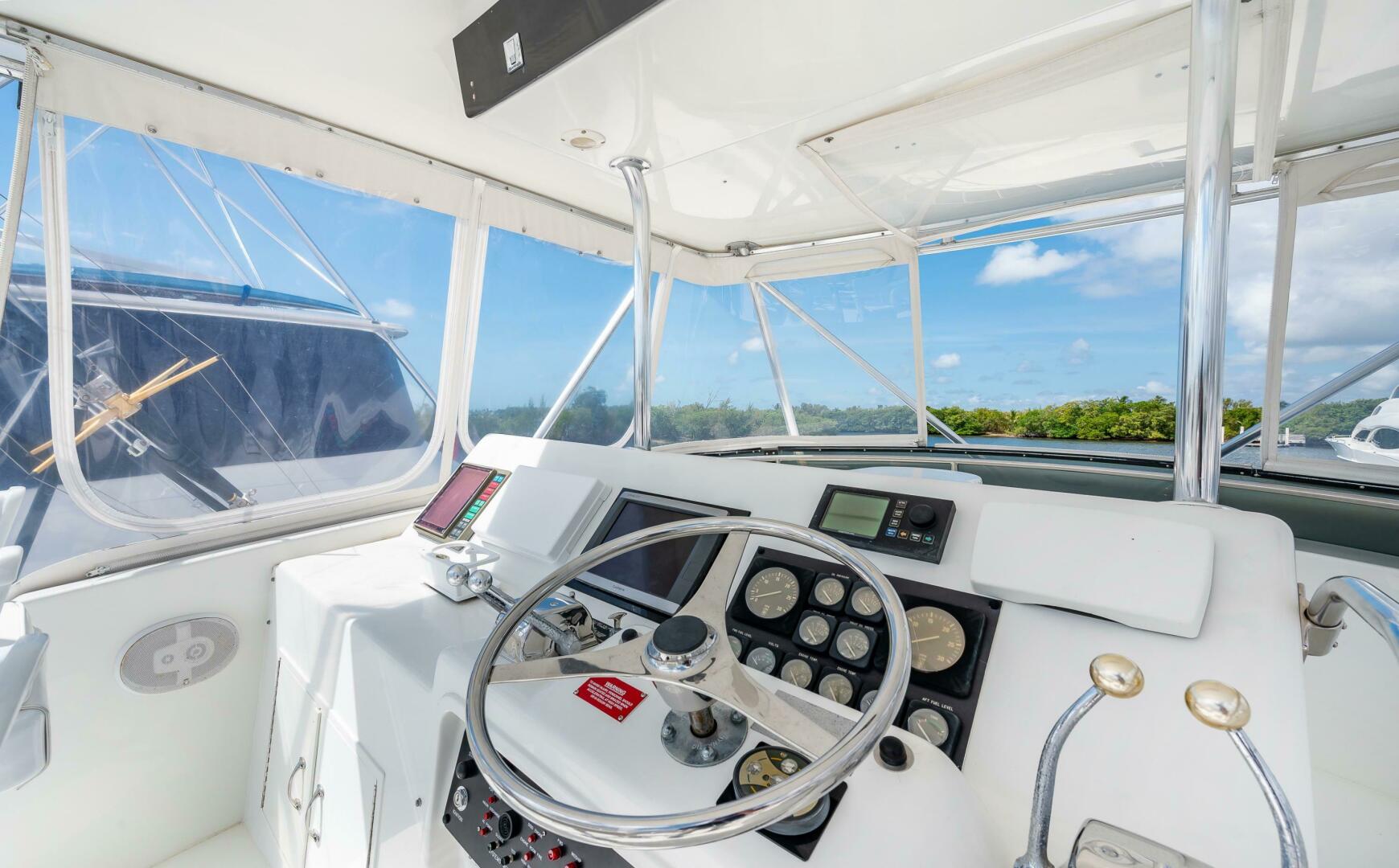 1992 Hatteras 50 Convertible - Image 7