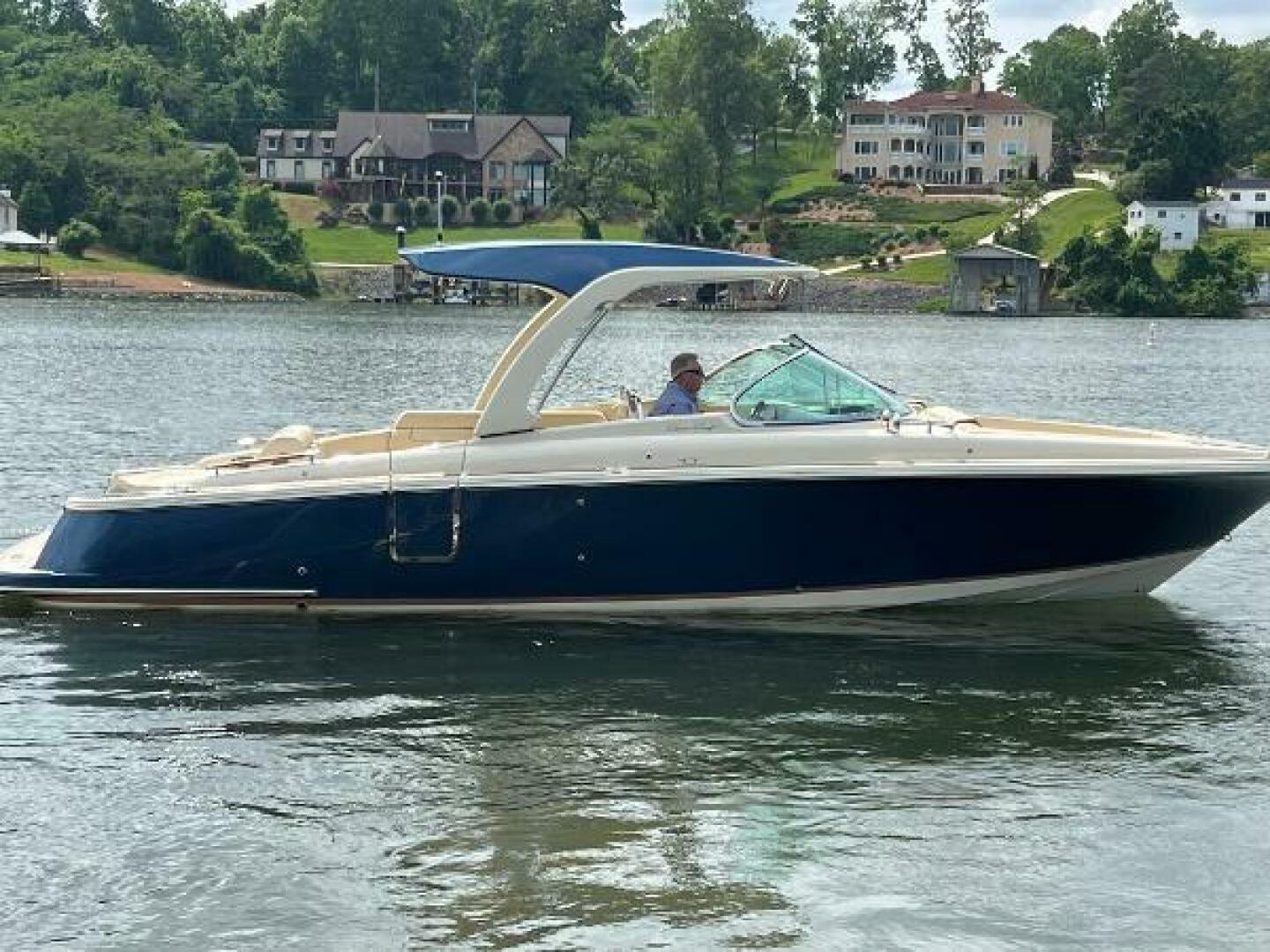 2020 Chris-Craft Launch 31 GT - Image 3
