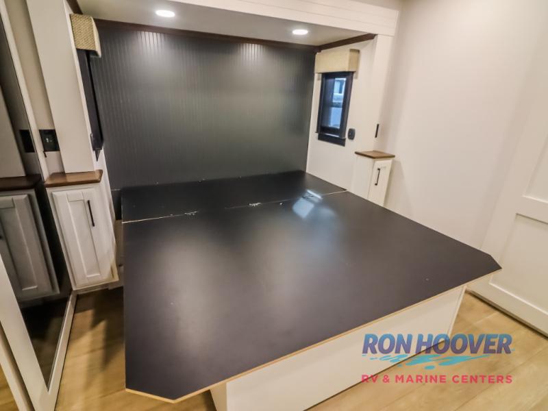 2024 FOREST RIVER 421FK - Image 20