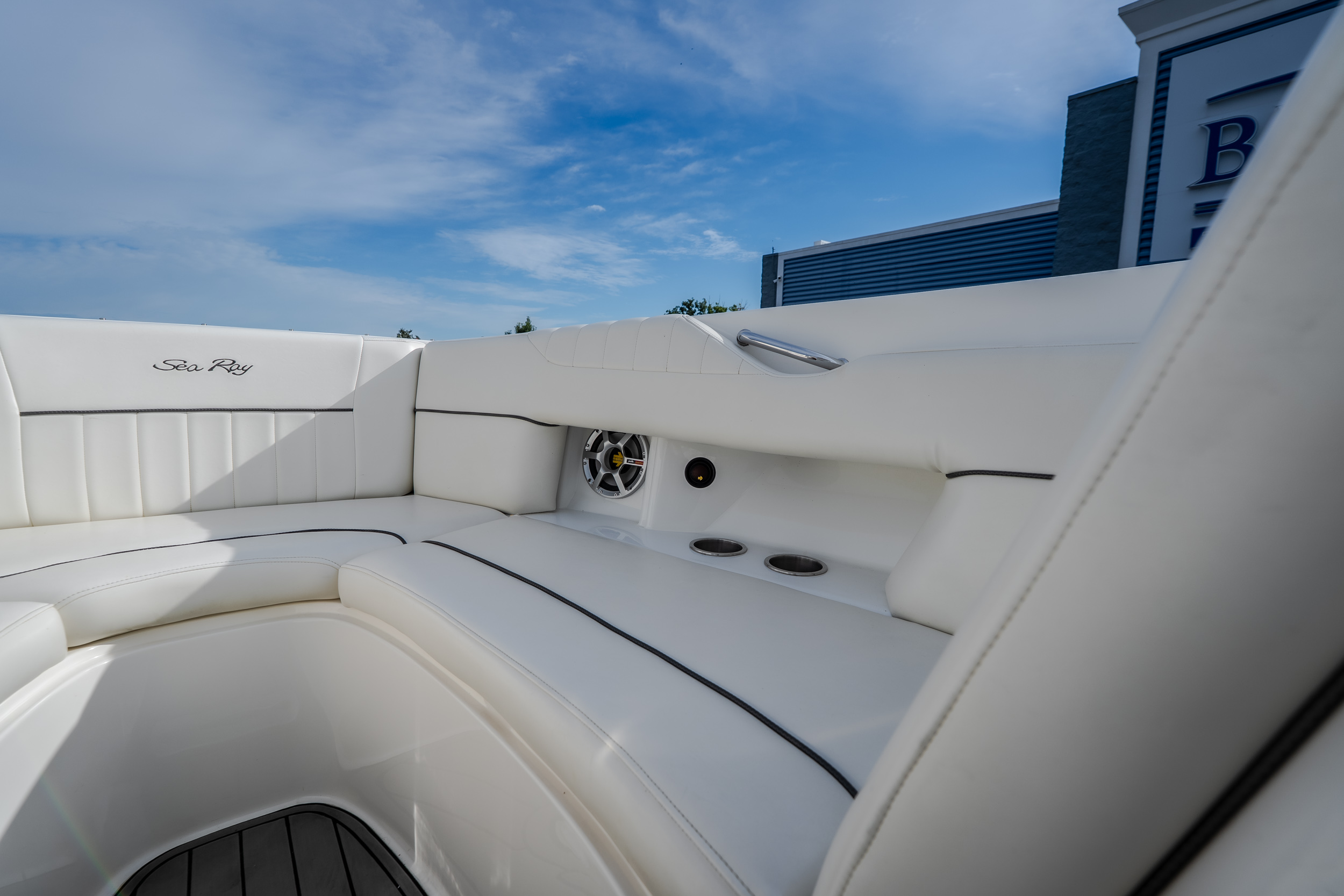 2006 Sea Ray 270 SLX - Image 31