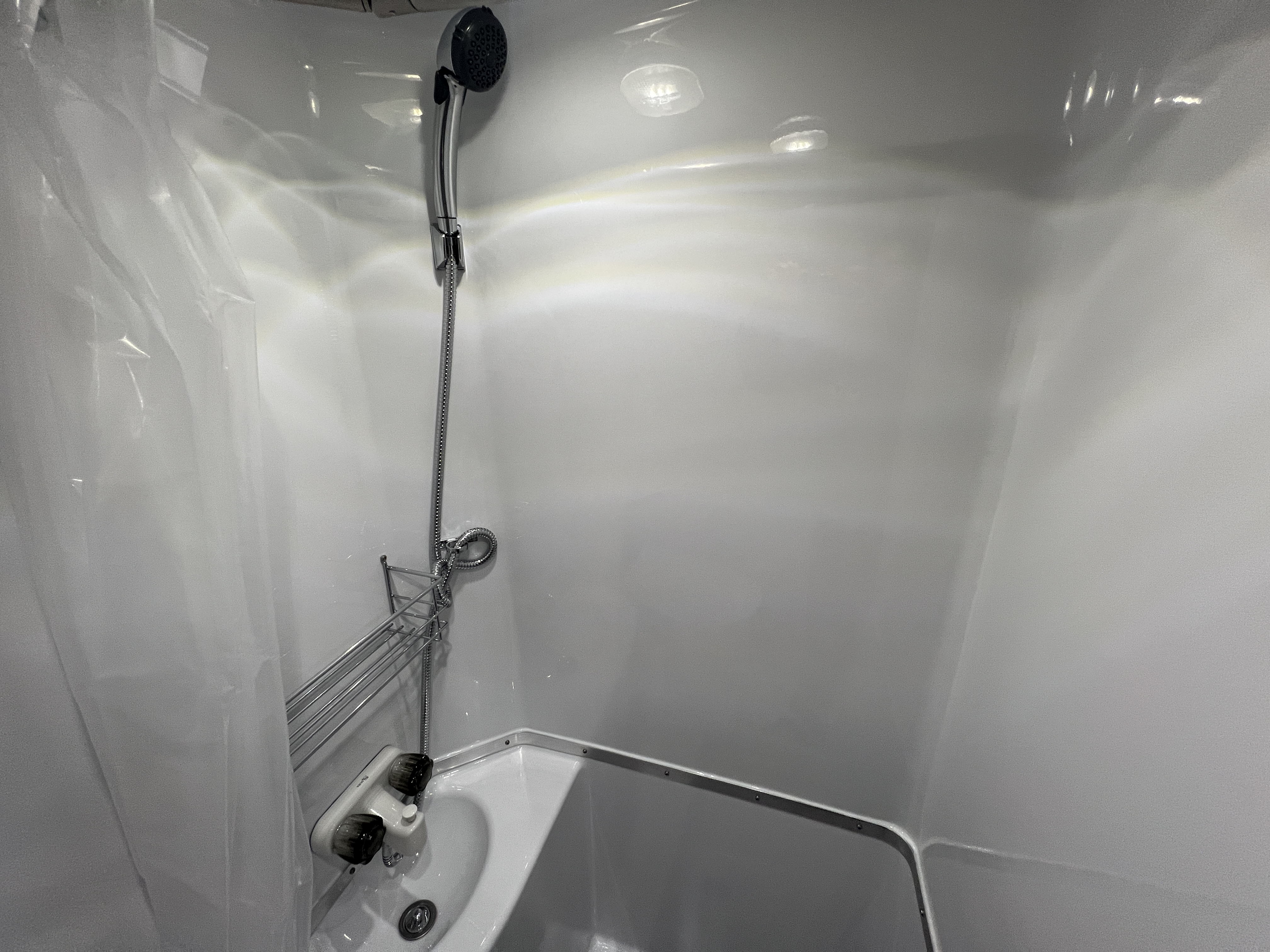 2027 NORTHERN LITE LIMITED EDITION 8-11 EX DRY BATH - Image 16