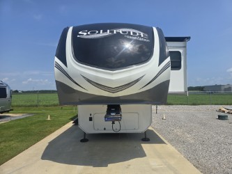 2021 GRAND DESIGN SOLITUDE 310GK - Image 5