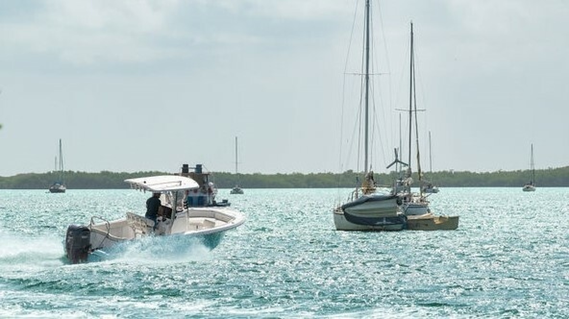 2023 Sea Hunt 234 Ultra Base - Image 19