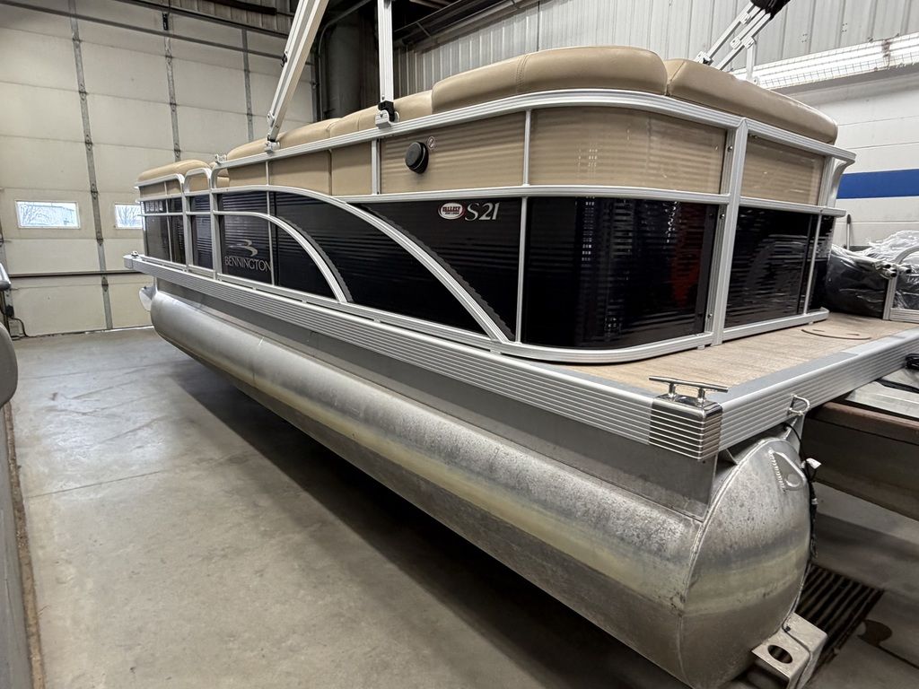 2018 Bennington 21SL - Image 3