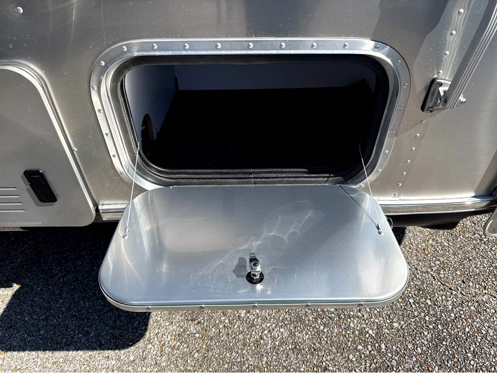 2026 AIRSTREAM FLYING CLOUD 25FBQ - Image 6