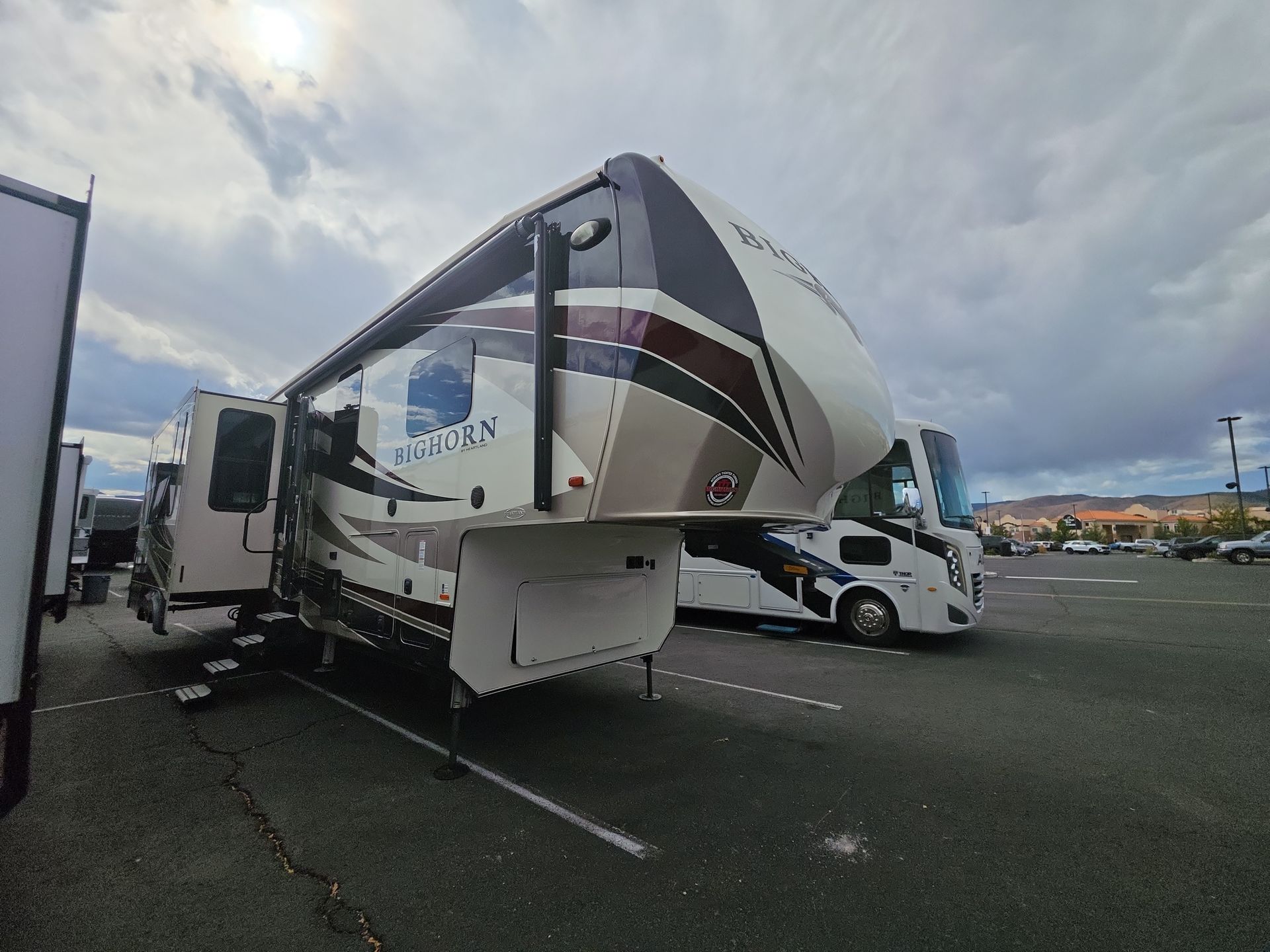 2019 Heartland Bighorn BH 3160 ELITE - Image 23