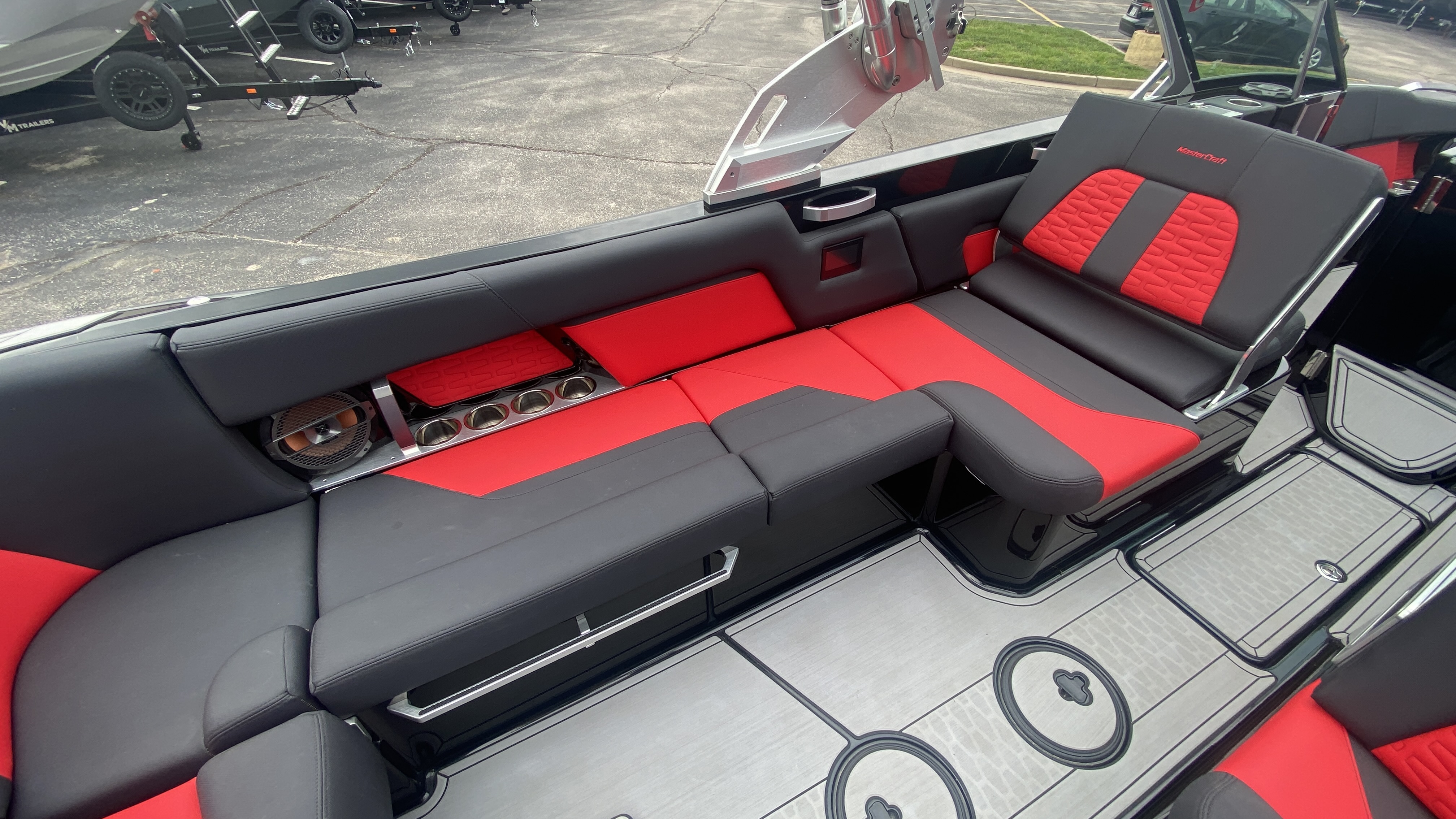 2021 MasterCraft X26 - Image 22