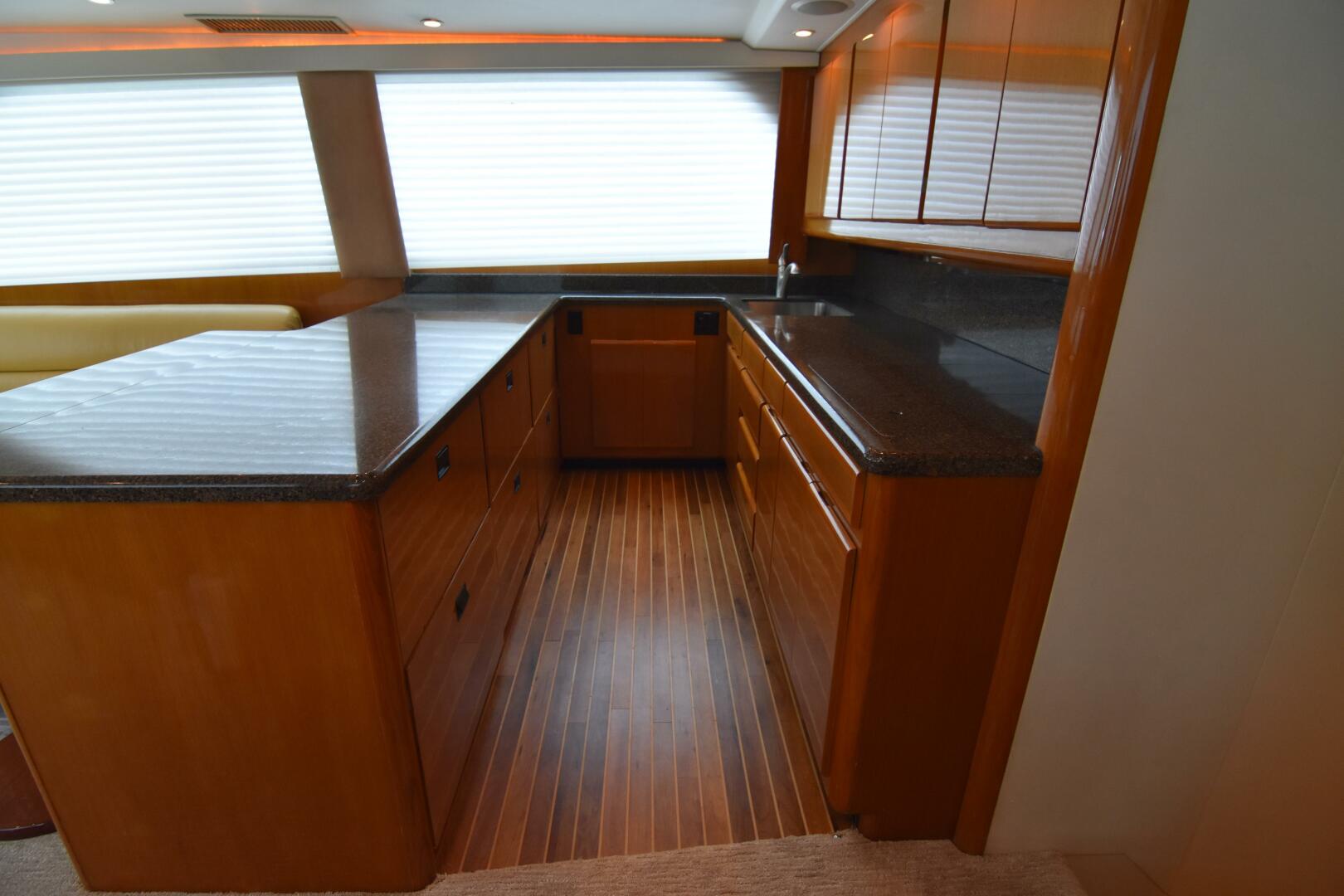 1999 Viking 58 Convertible - Image 18
