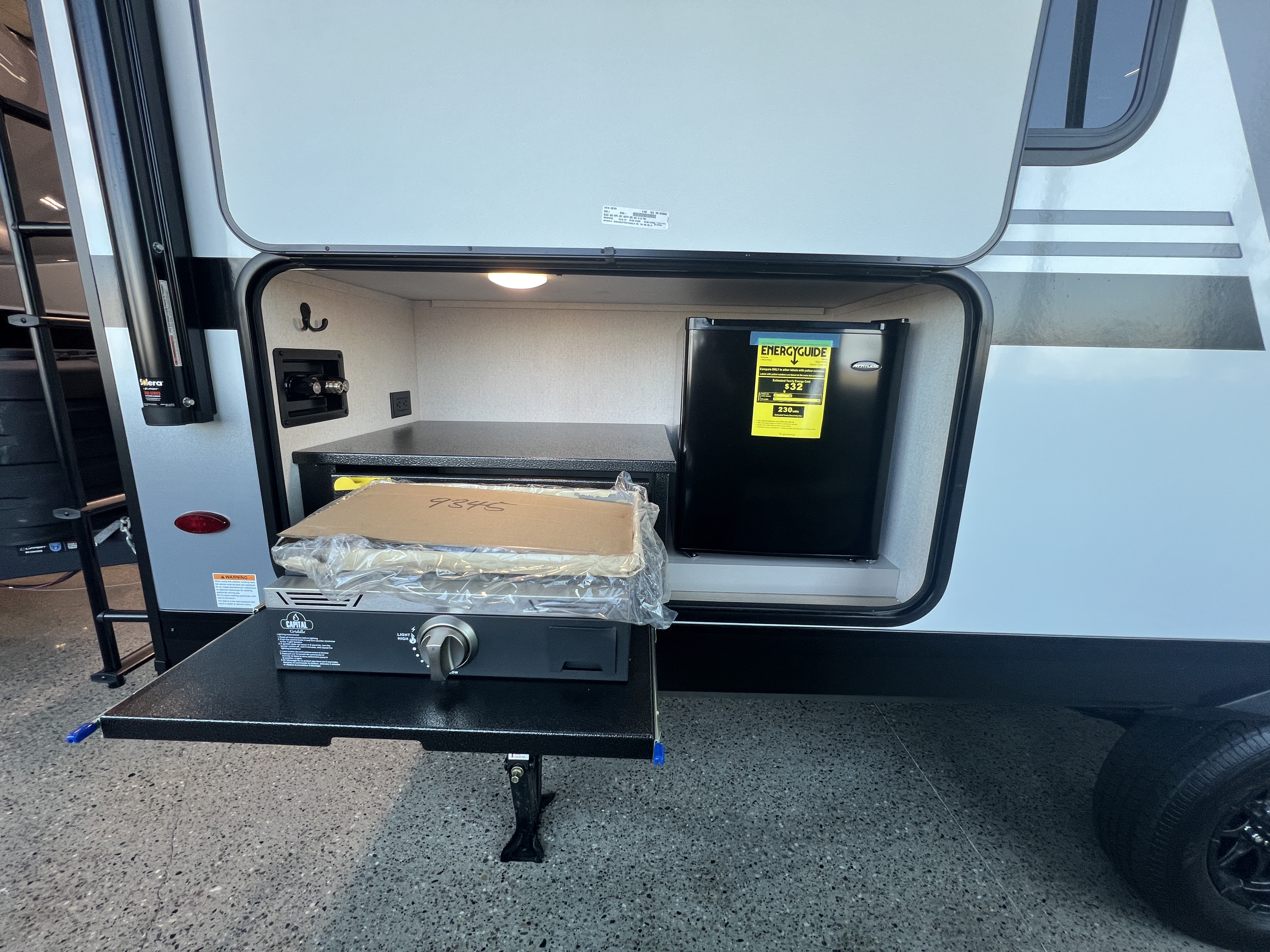 2027 Jayco Jay Feather 21MBH - Image 8