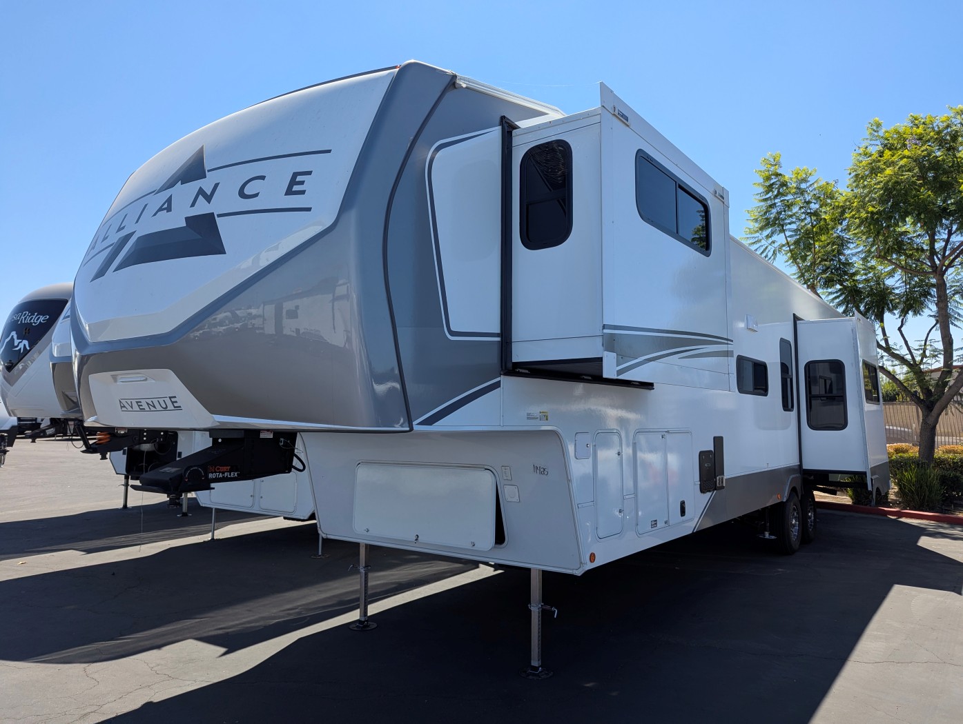 2026 Alliance RV Avenue 38DBL - Image 3