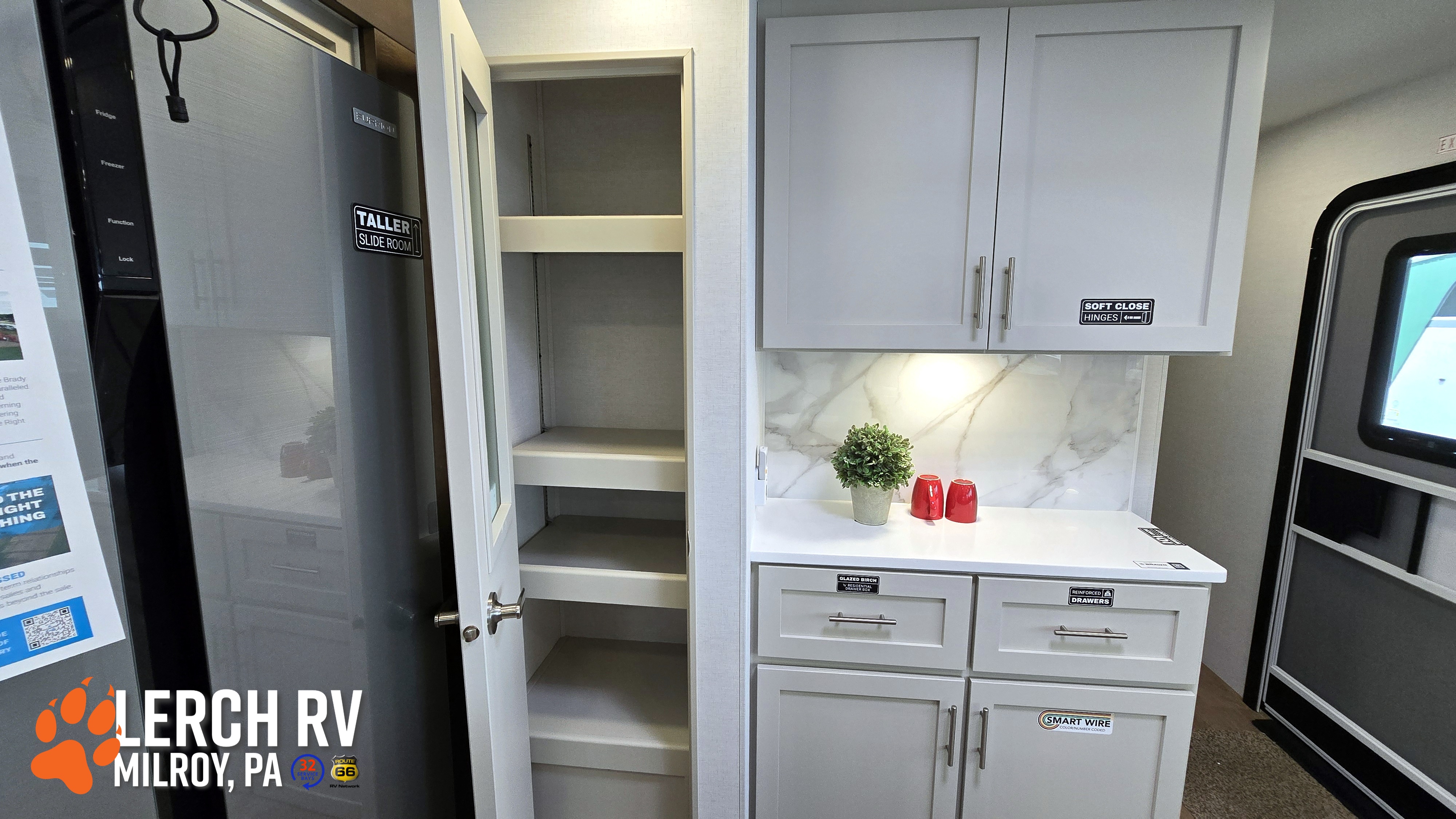 2027 Alliance RV Avenue 298RL - Image 28