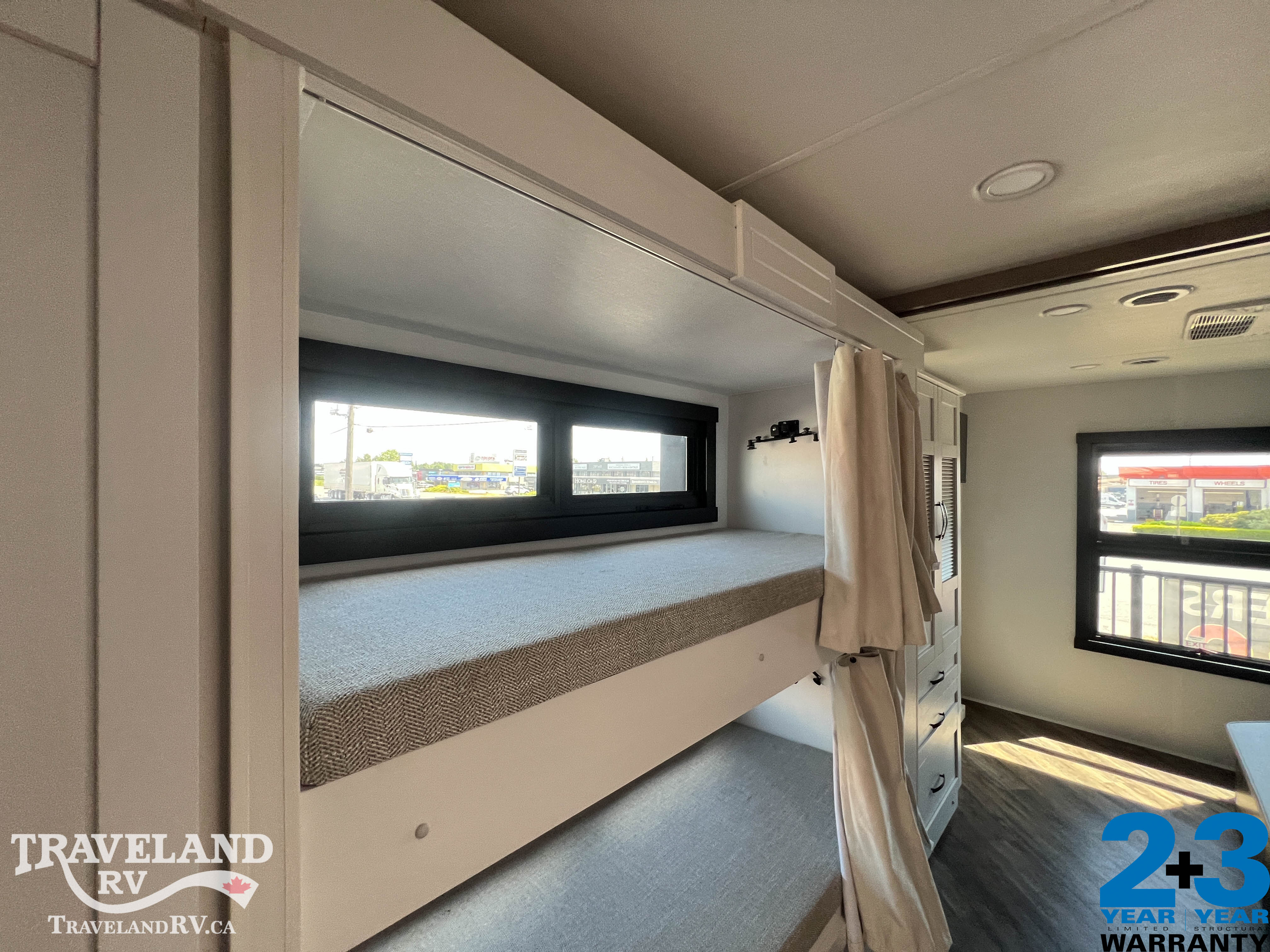 2026 Jayco Seneca 37L - Image 25