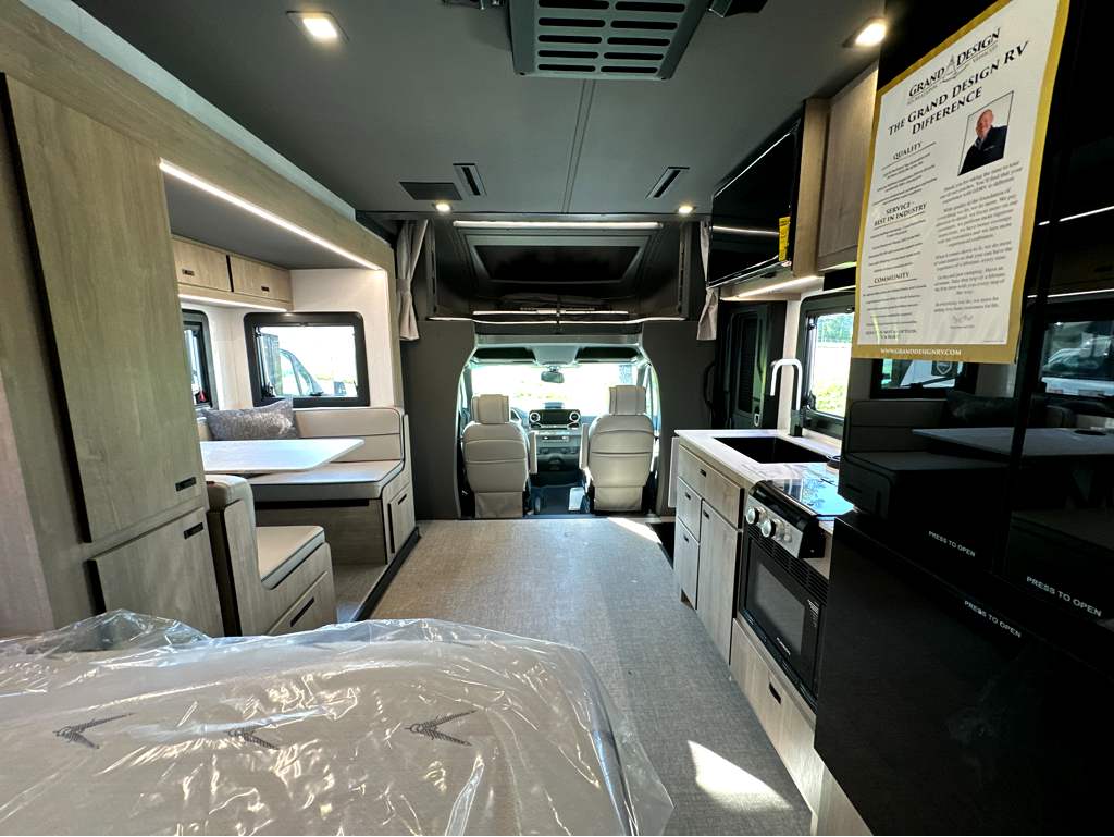 2027 Grand Design Lineage Series M 25FW - Image 22