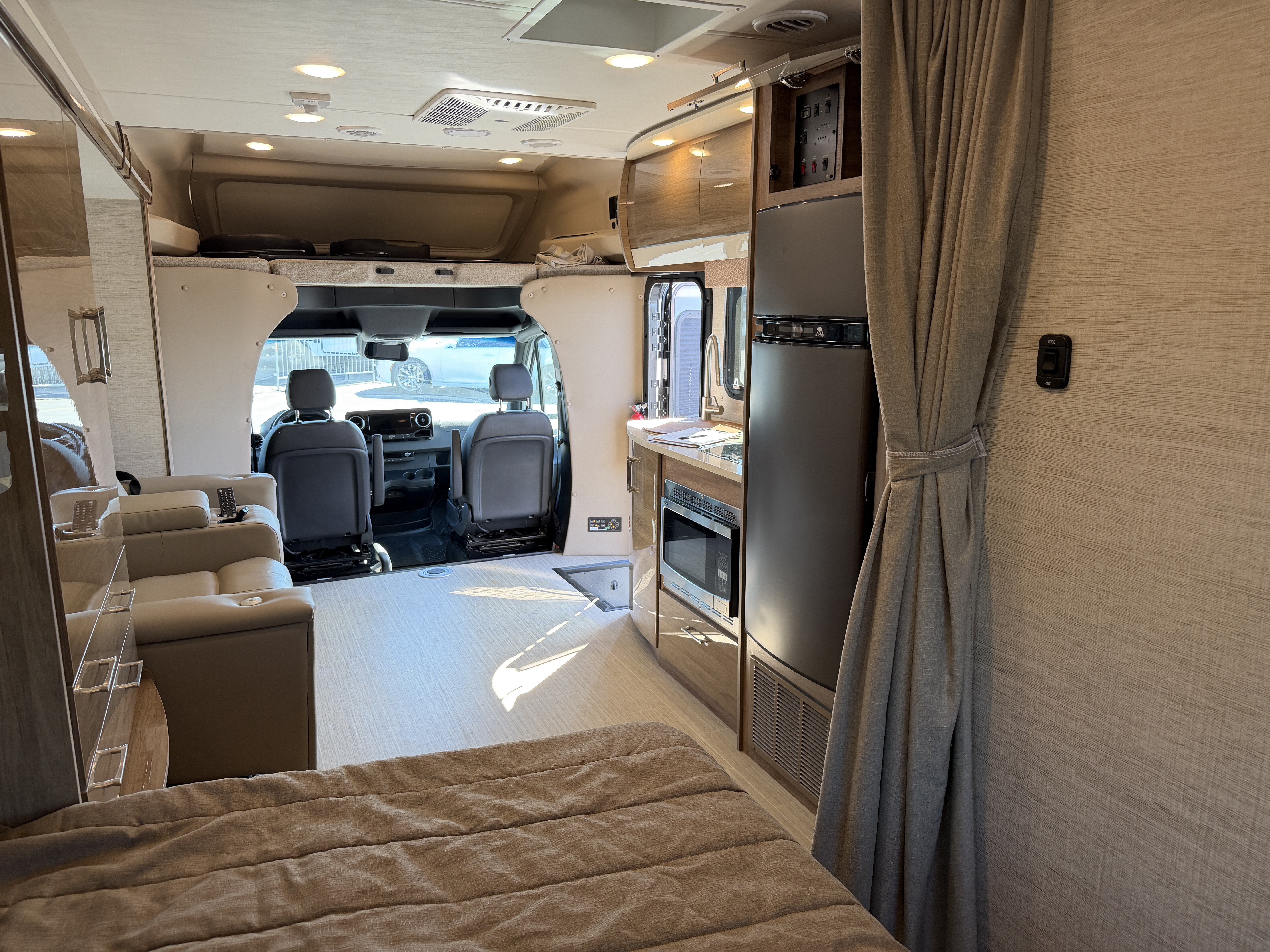 2021 Jayco Melbourne Prestige 24LP - Image 11