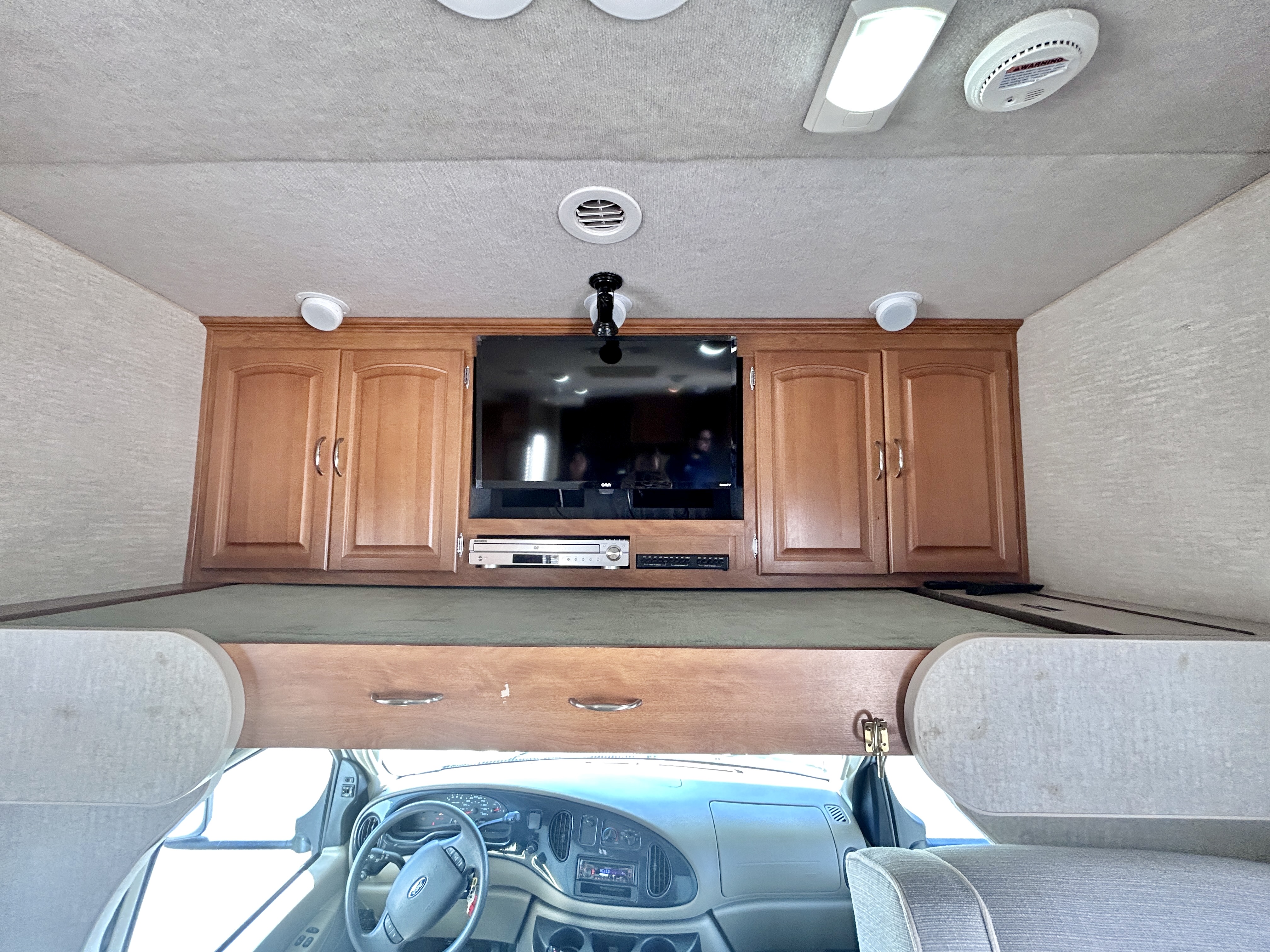 2007 FLEETWOOD TIOGA 31M - Image 14
