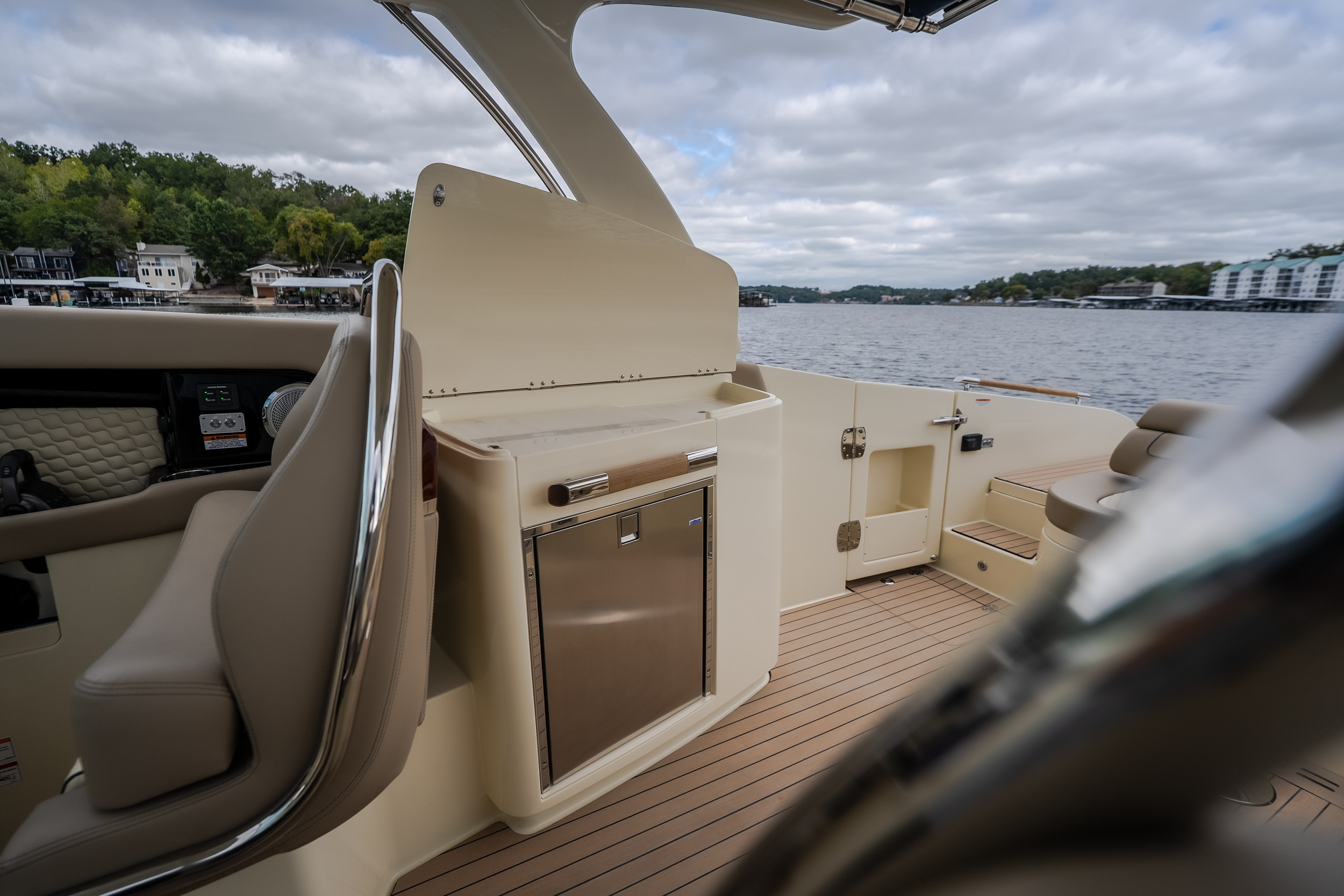 2027 Chris Craft Launch GT 35 ME - Image 29