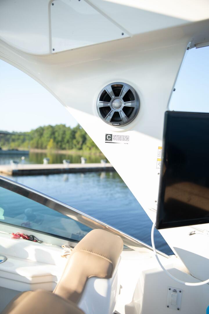 2016 Sea Ray Sundancer 350 - Image 80