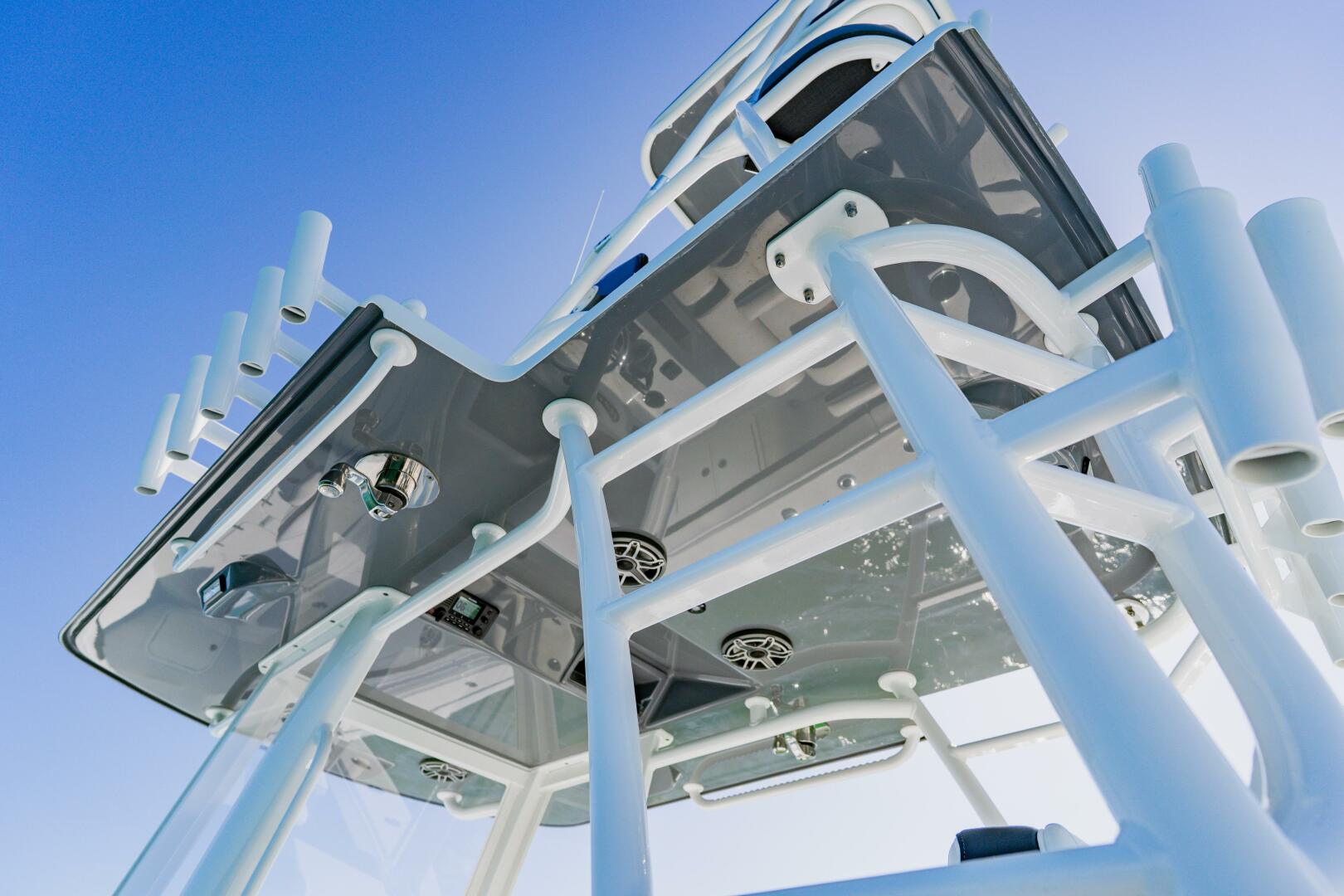 2025 Yellowfin 36 Offshore - Image 31