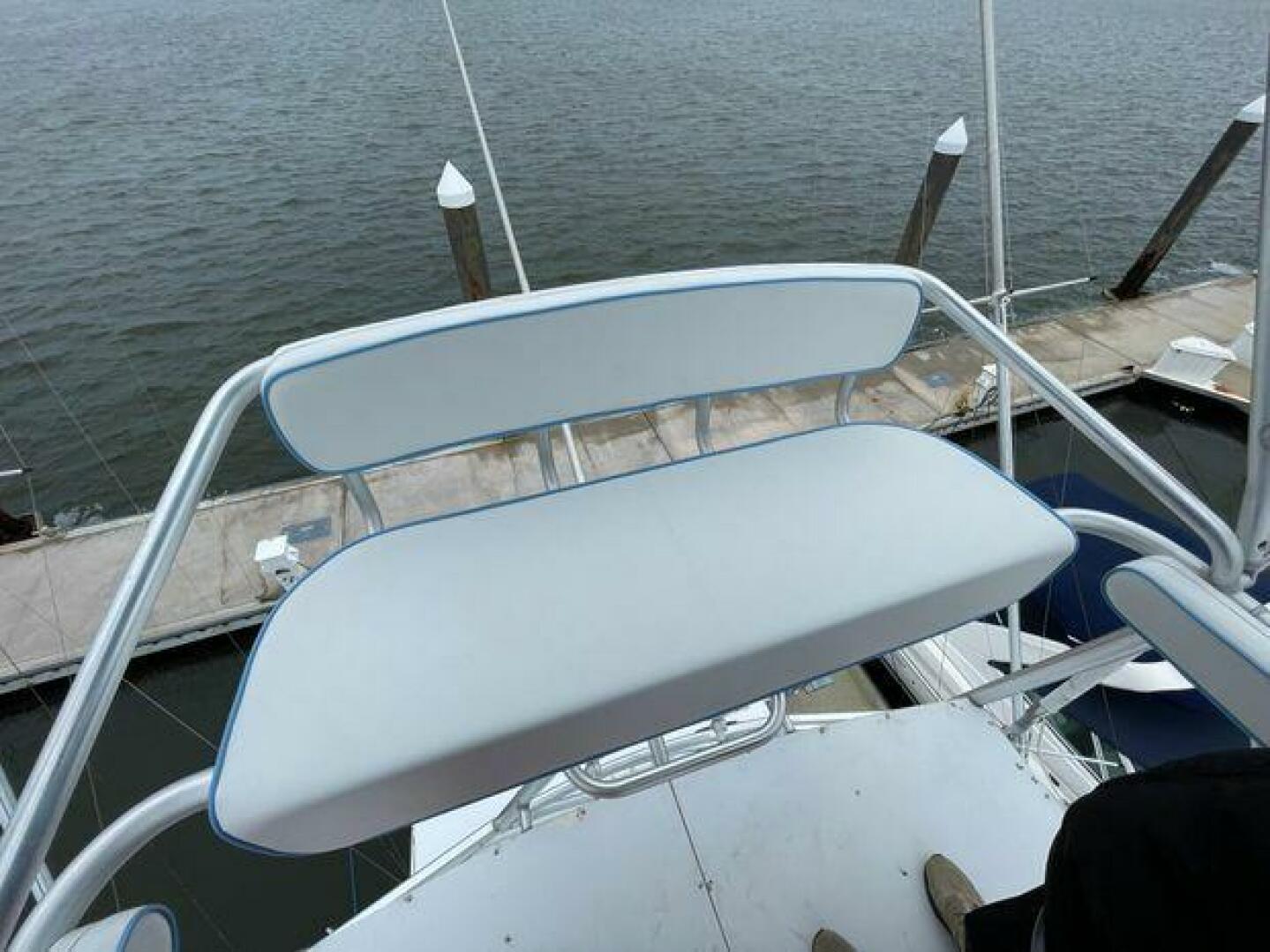 1990 Hatteras 45 Convertible - Image 7