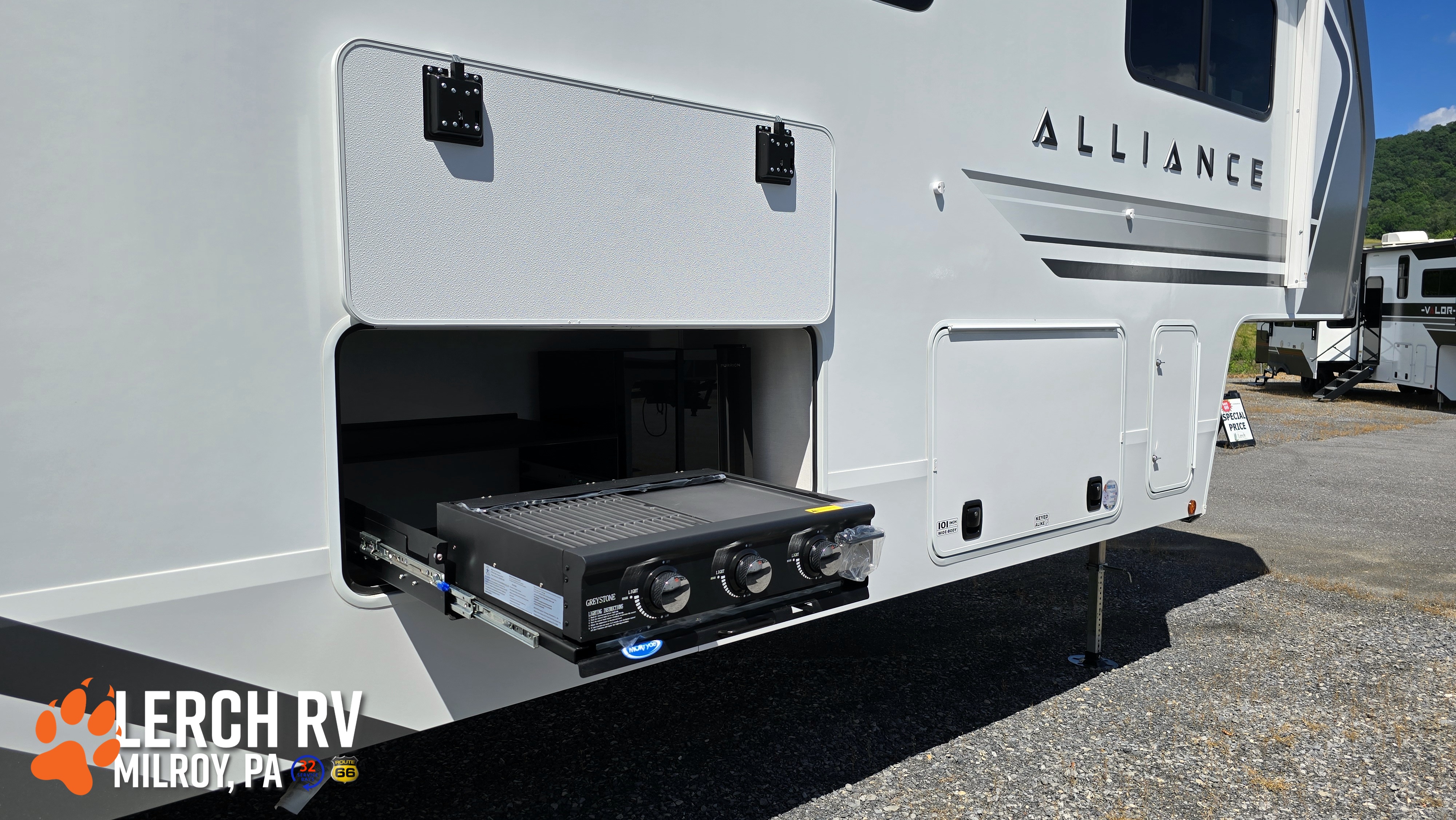 2027 Alliance RV Avenue 39MBR - Image 9