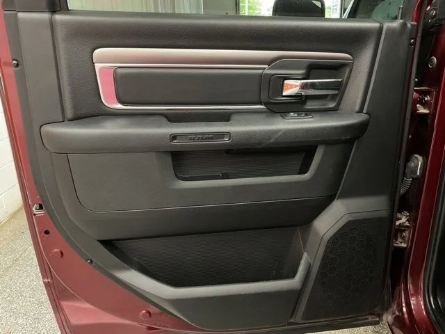 2024 RAM 1500 CLASS - Image 17