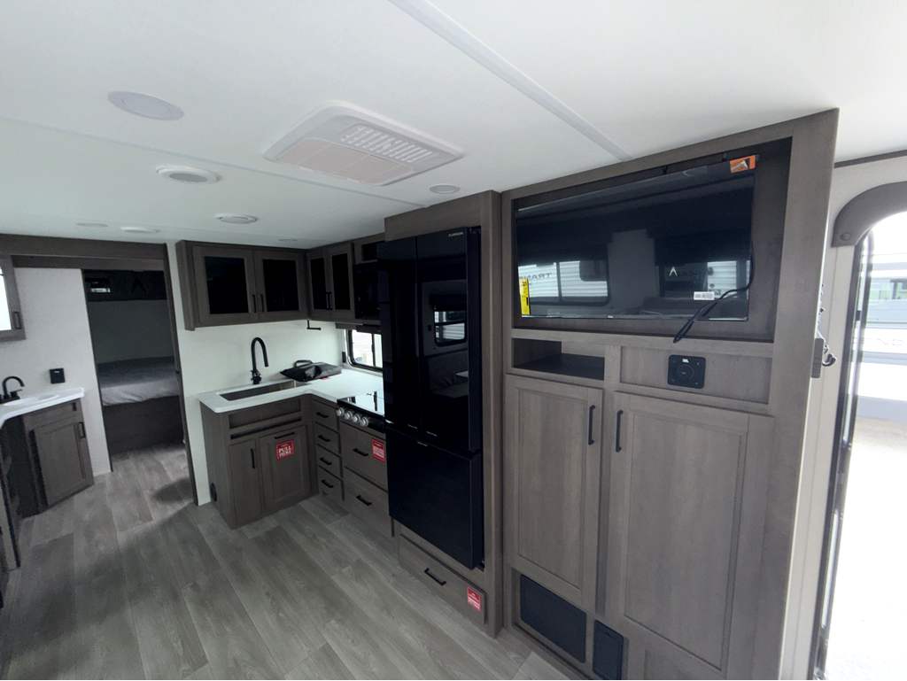 2026 GRAND DESIGN TRANSCEND 305BHT - Image 11