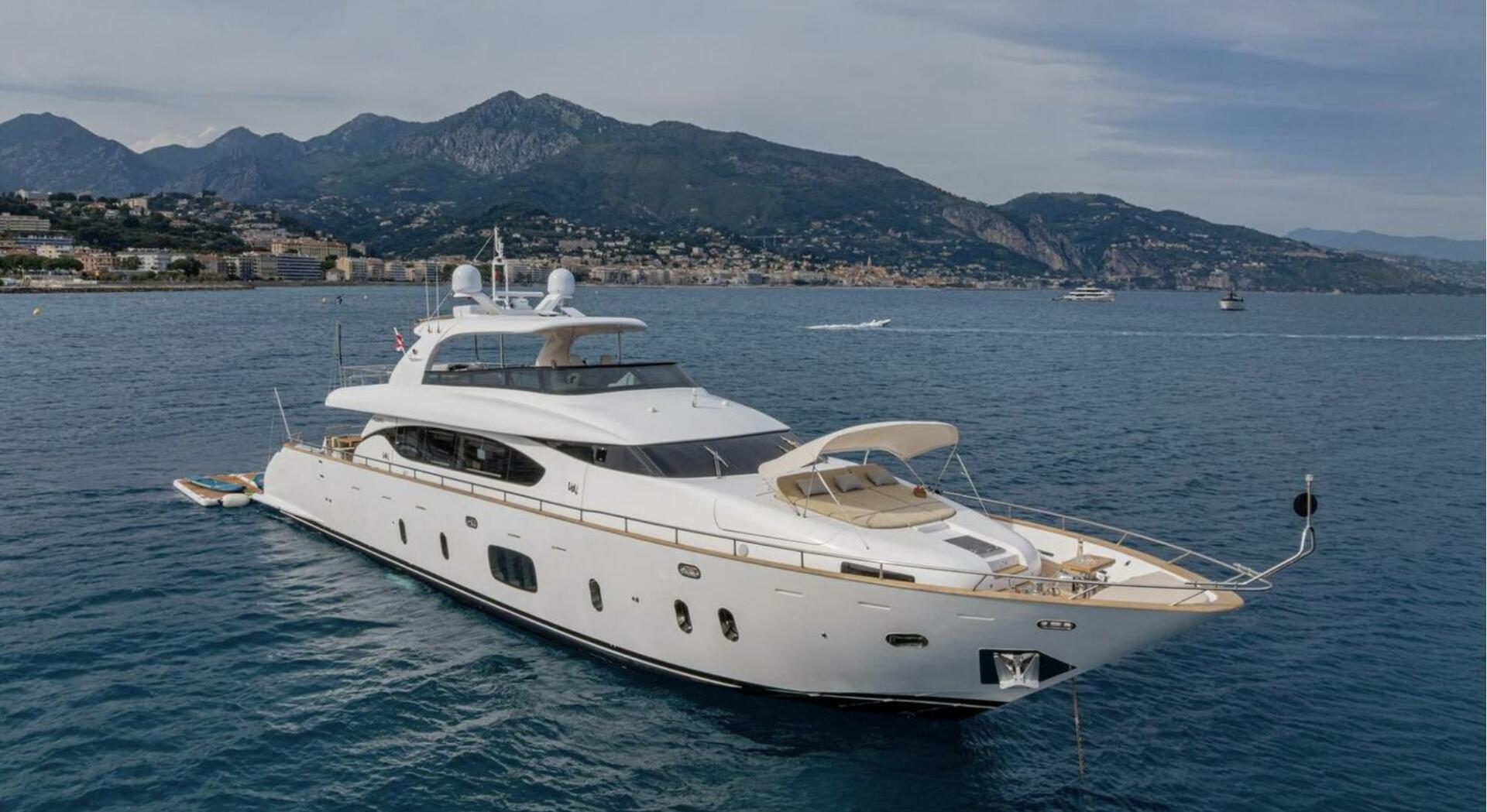 2015 Maiora - Image 1