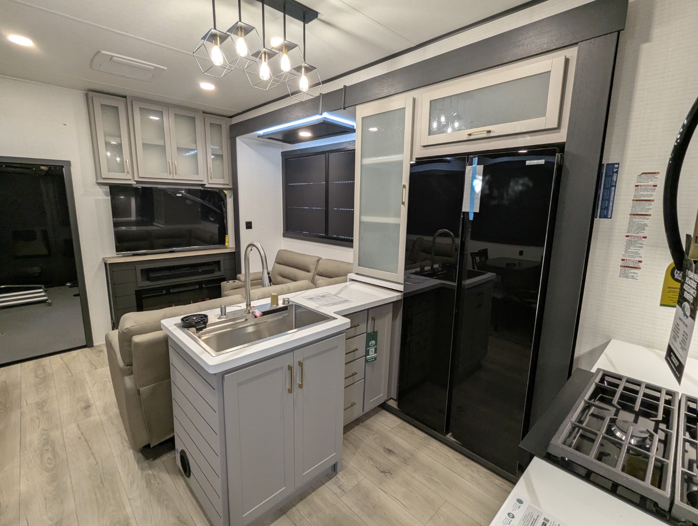 2025 Forest River Stealth 4114GX - Image 16