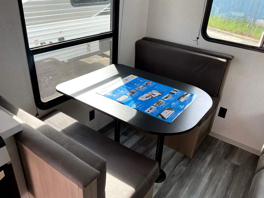 2026 JAYCO Jay Flight SLX 210QB - Image 12