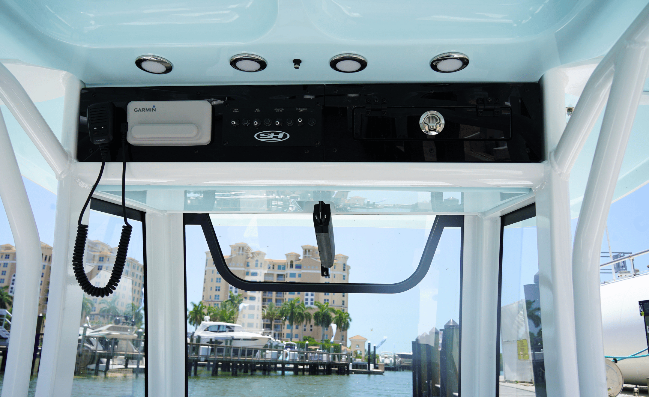 2027 SEA HUNT ULTRA 255SE - Image 18