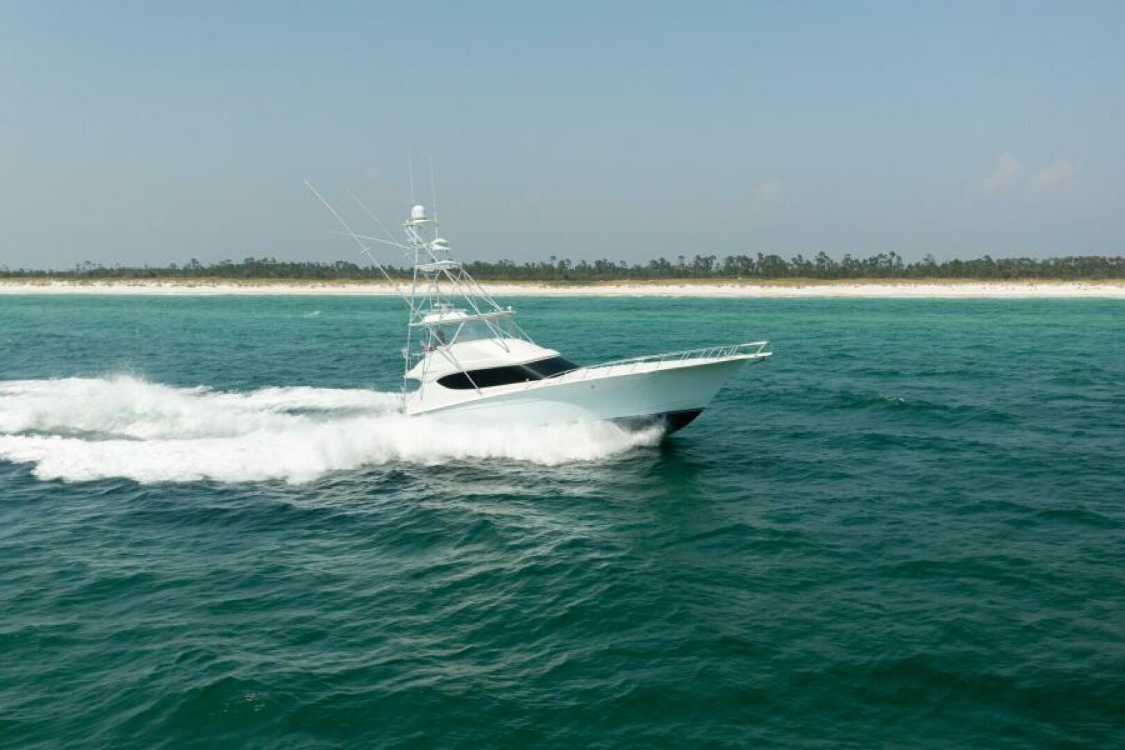 2008 Hatteras 60 Convertible - Image 32