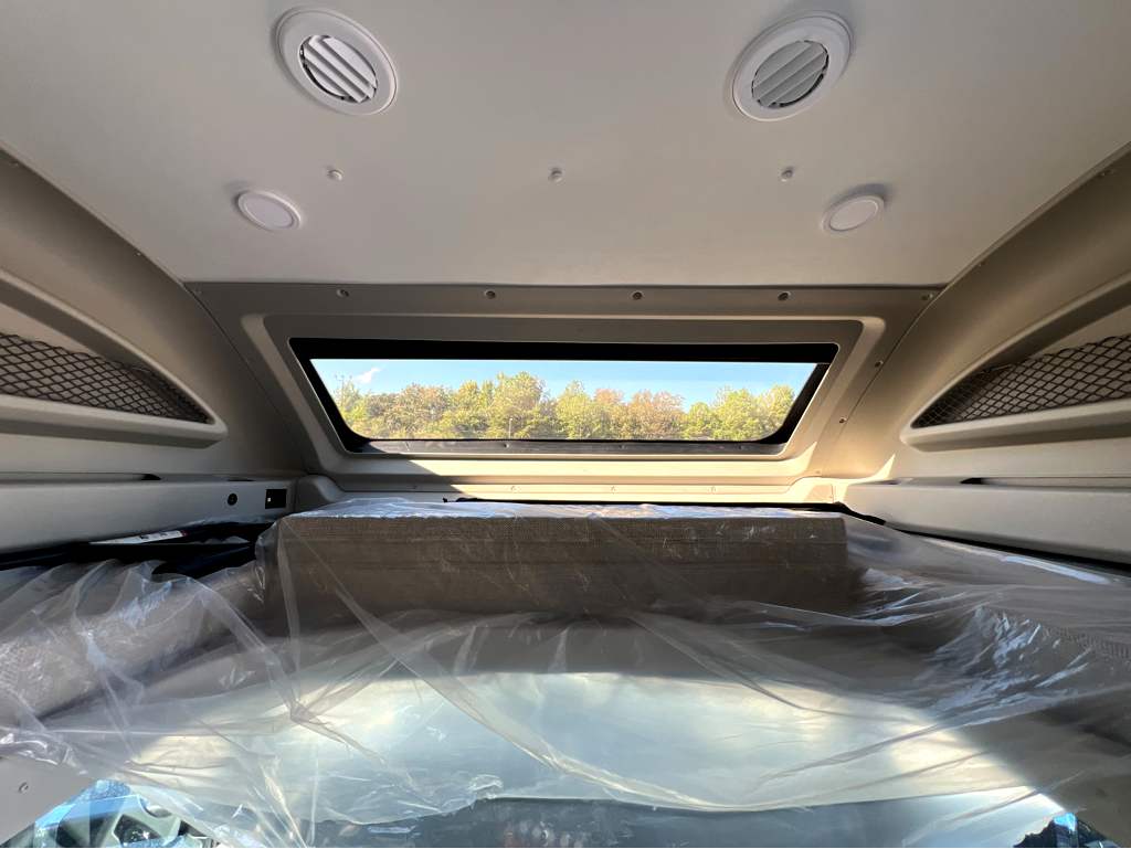 2027 ENTEGRA COACH ODYSSEY 29V - Image 24