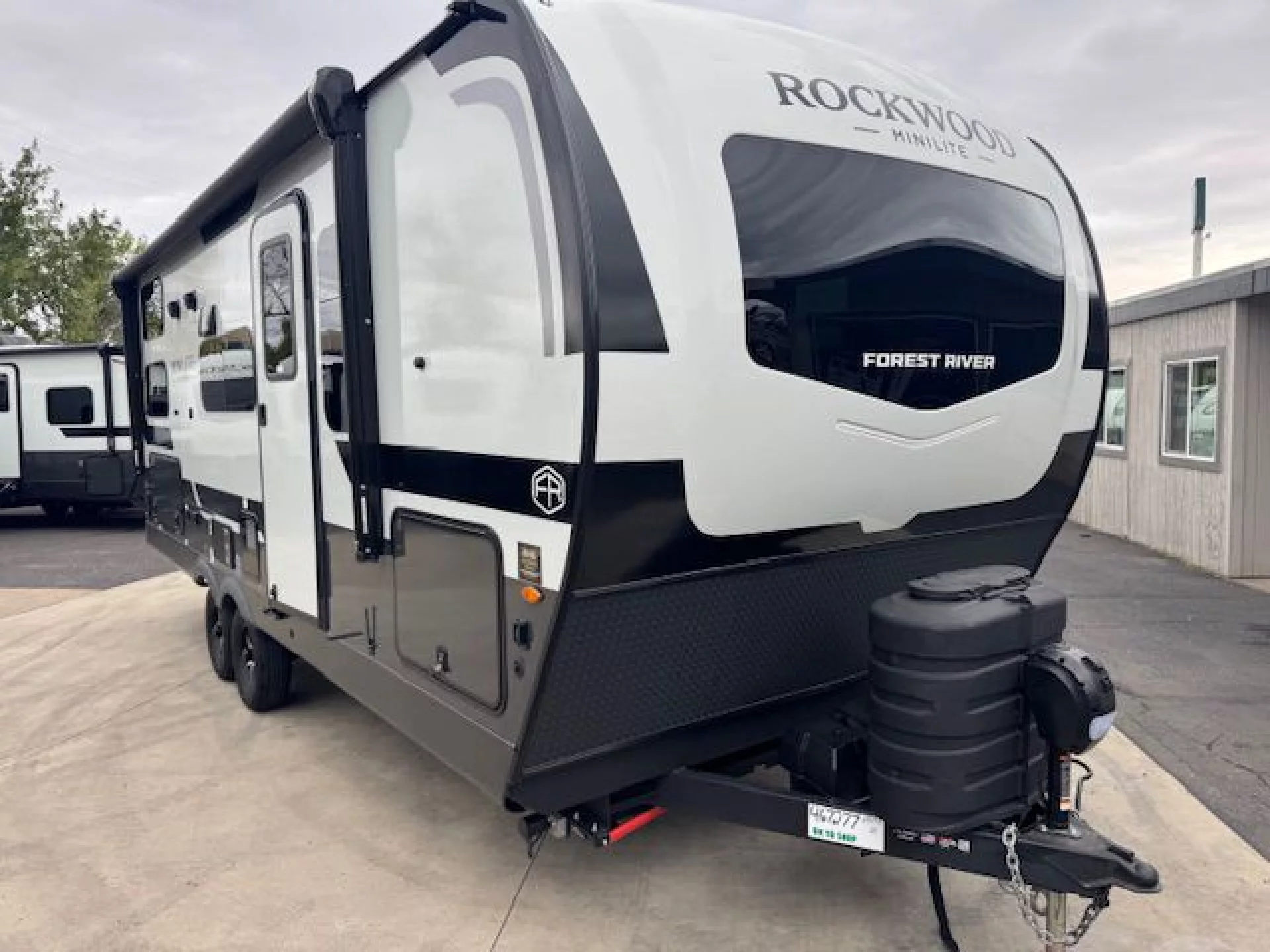 2026 FOREST RIVER ROCKWOOD MINI LITE 2509S - Image 1